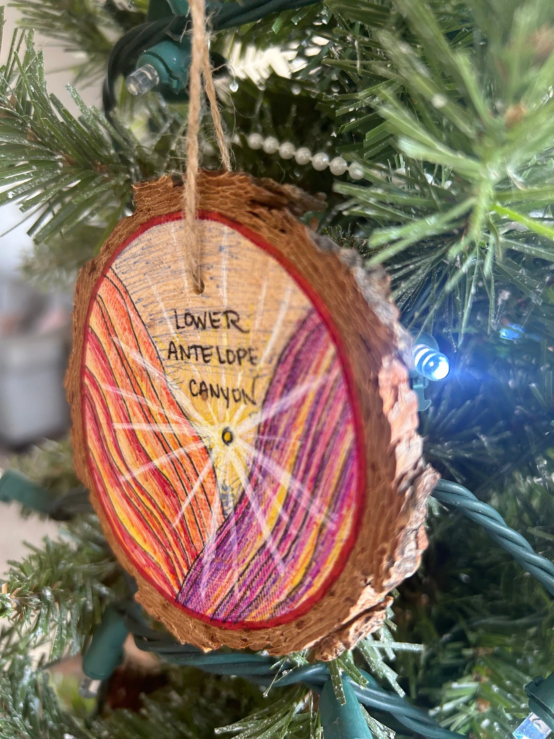 https://i.etsystatic.com/23379644/r/il/2cff01/5750856119/il_fullxfull.5750856119_ndvv.jpg