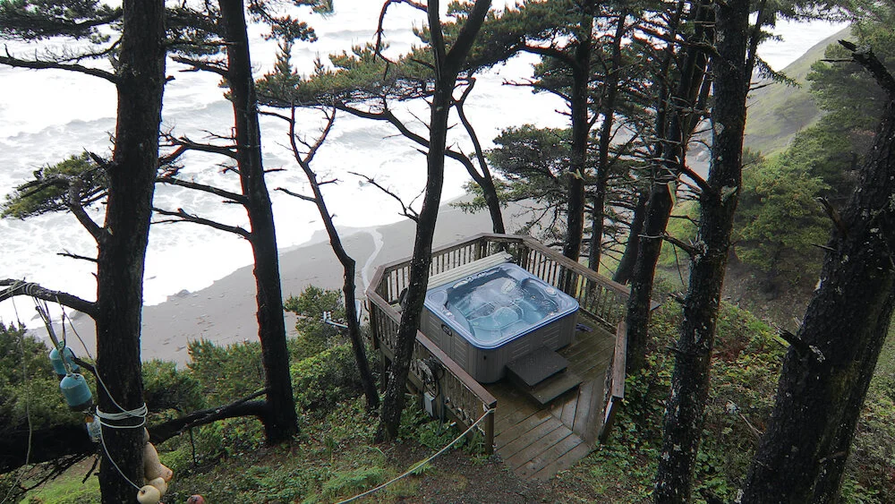 Honeymoon House.00_00_55_10.Still020.jpg