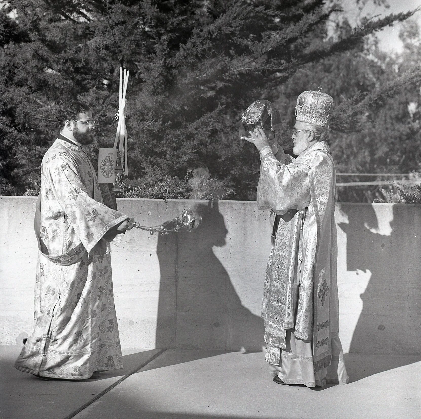 Archbishop Iakovos leading procession.