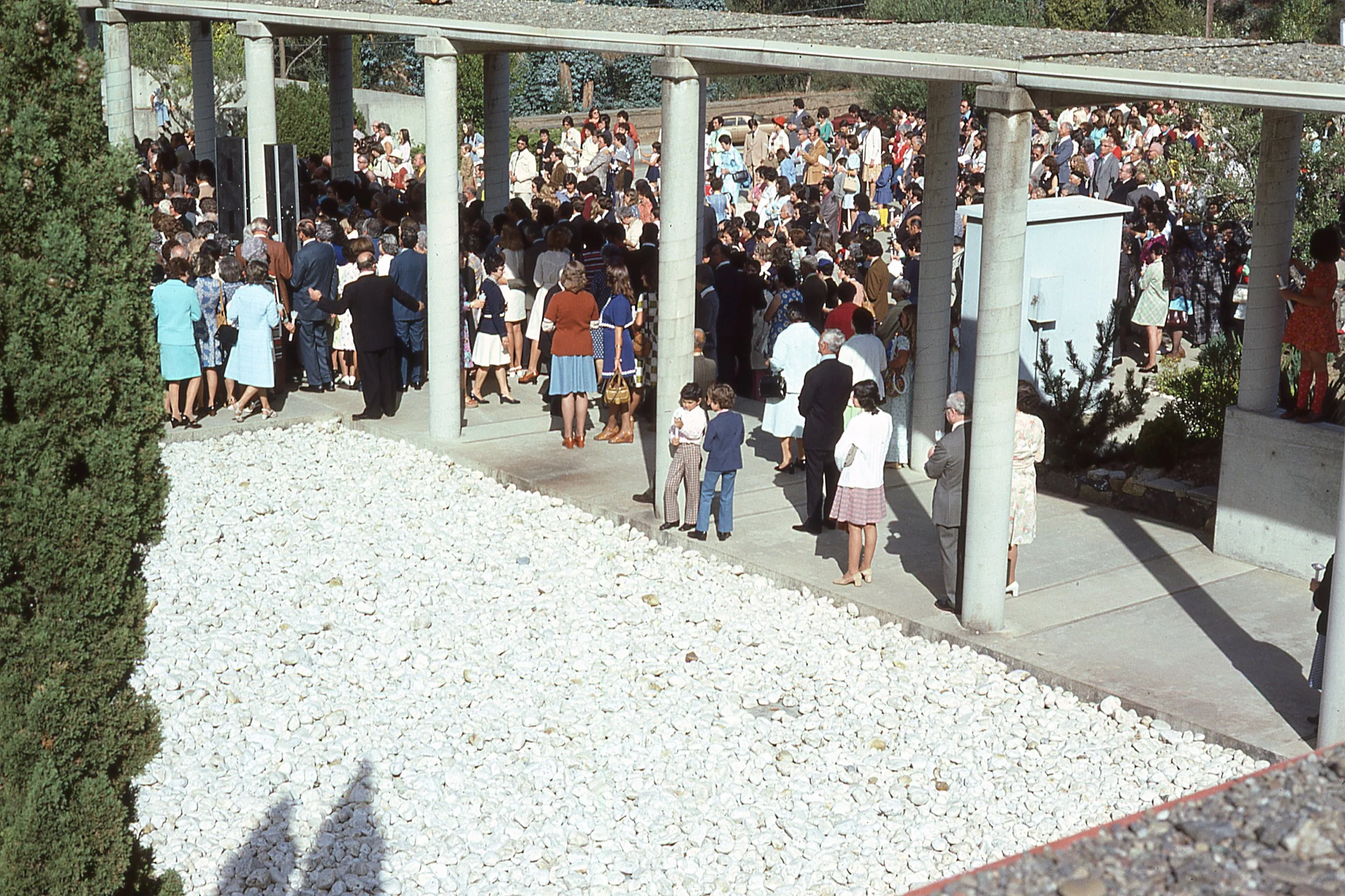 Crowd gathered for the ceremony.