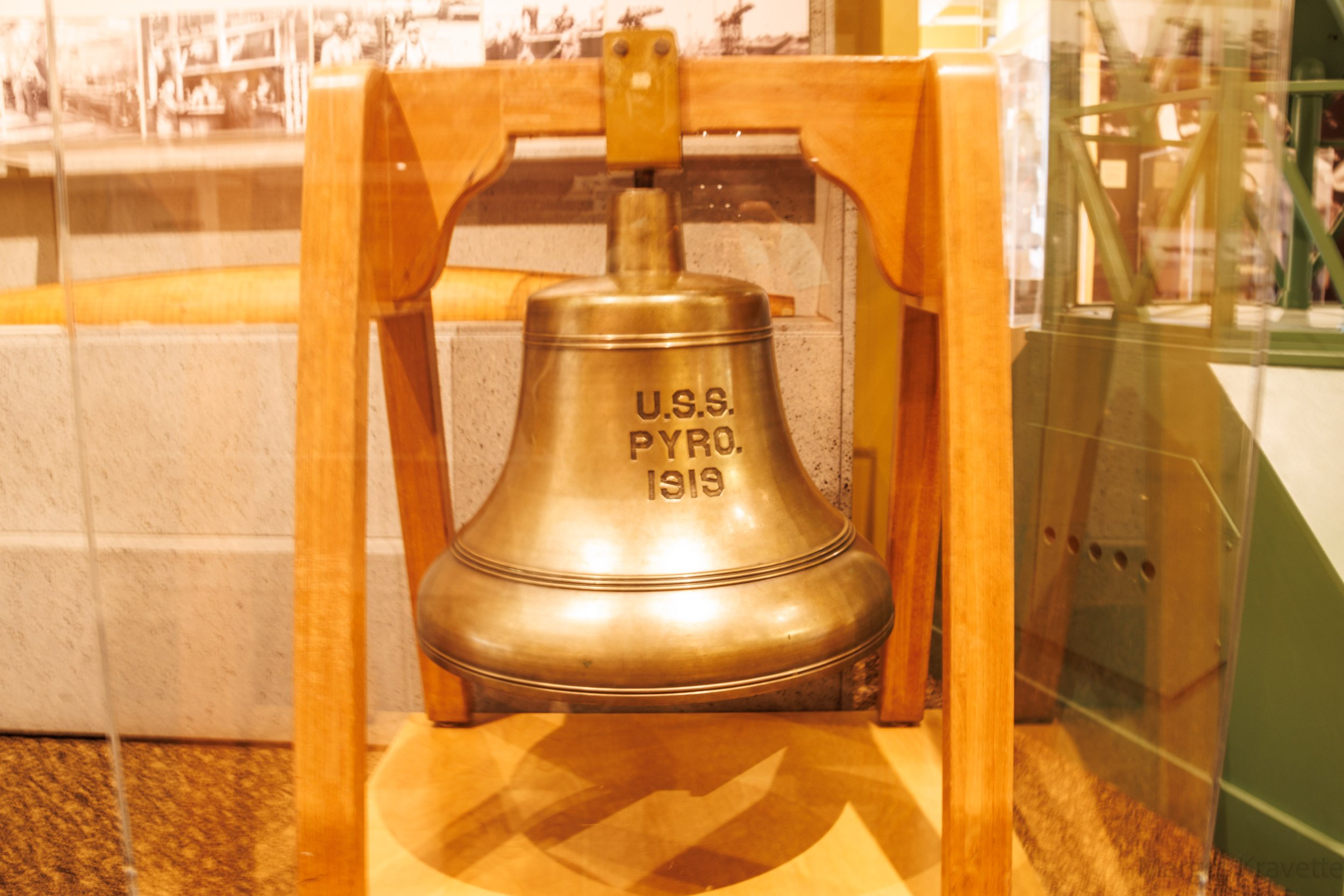 Naval museum - bell-4555.jpg