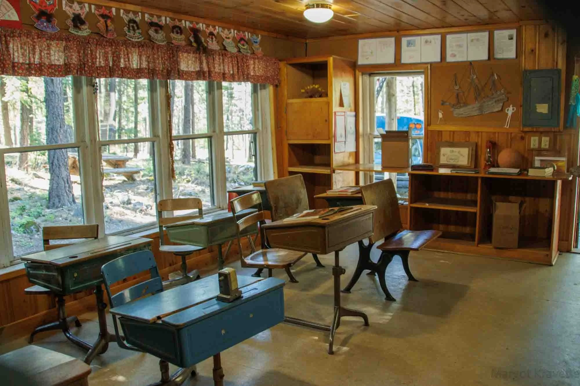 classroom 1-5054-3.jpg