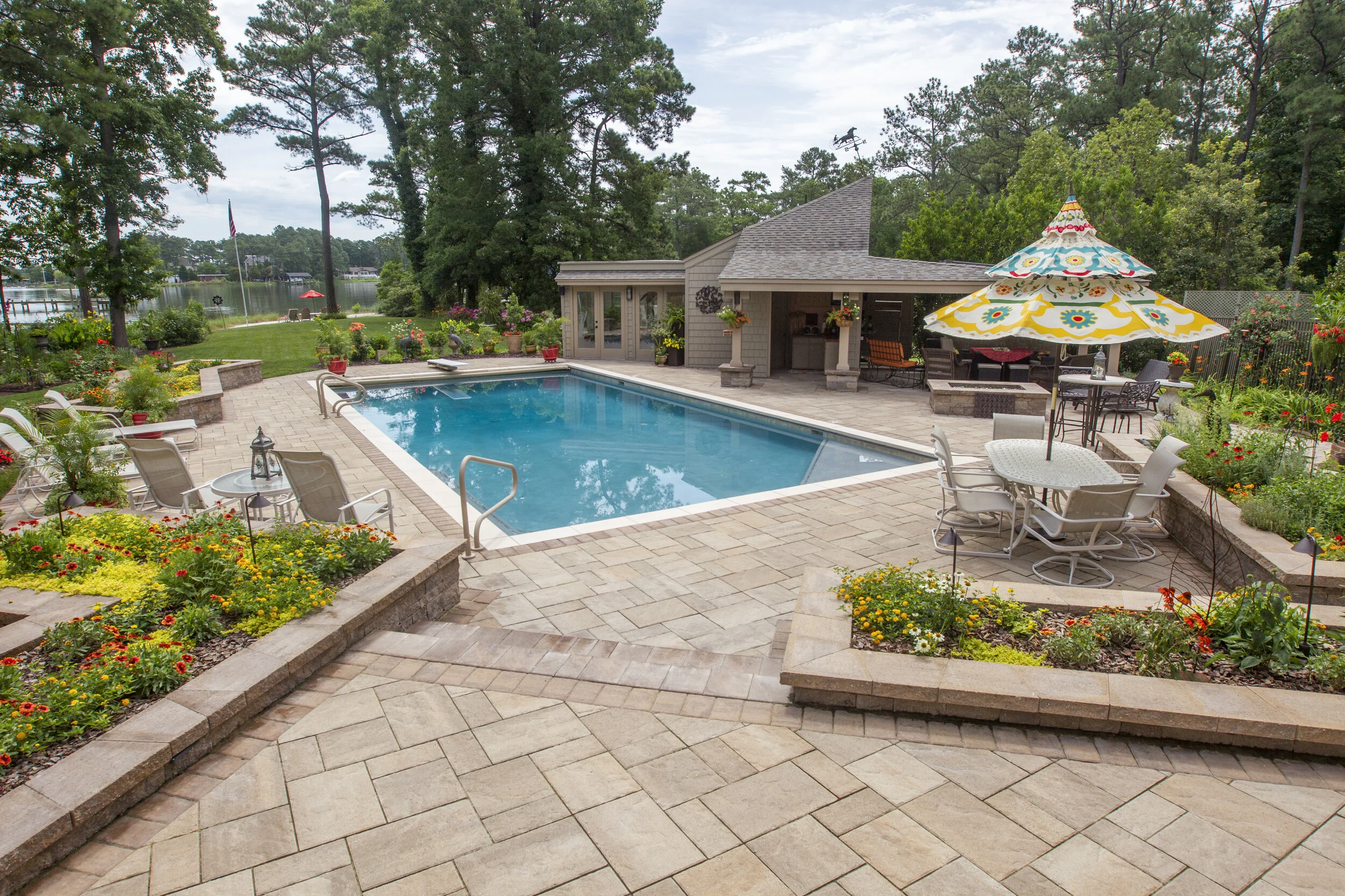 Creative Pool Landscaping Tips for a Relaxing Oasis