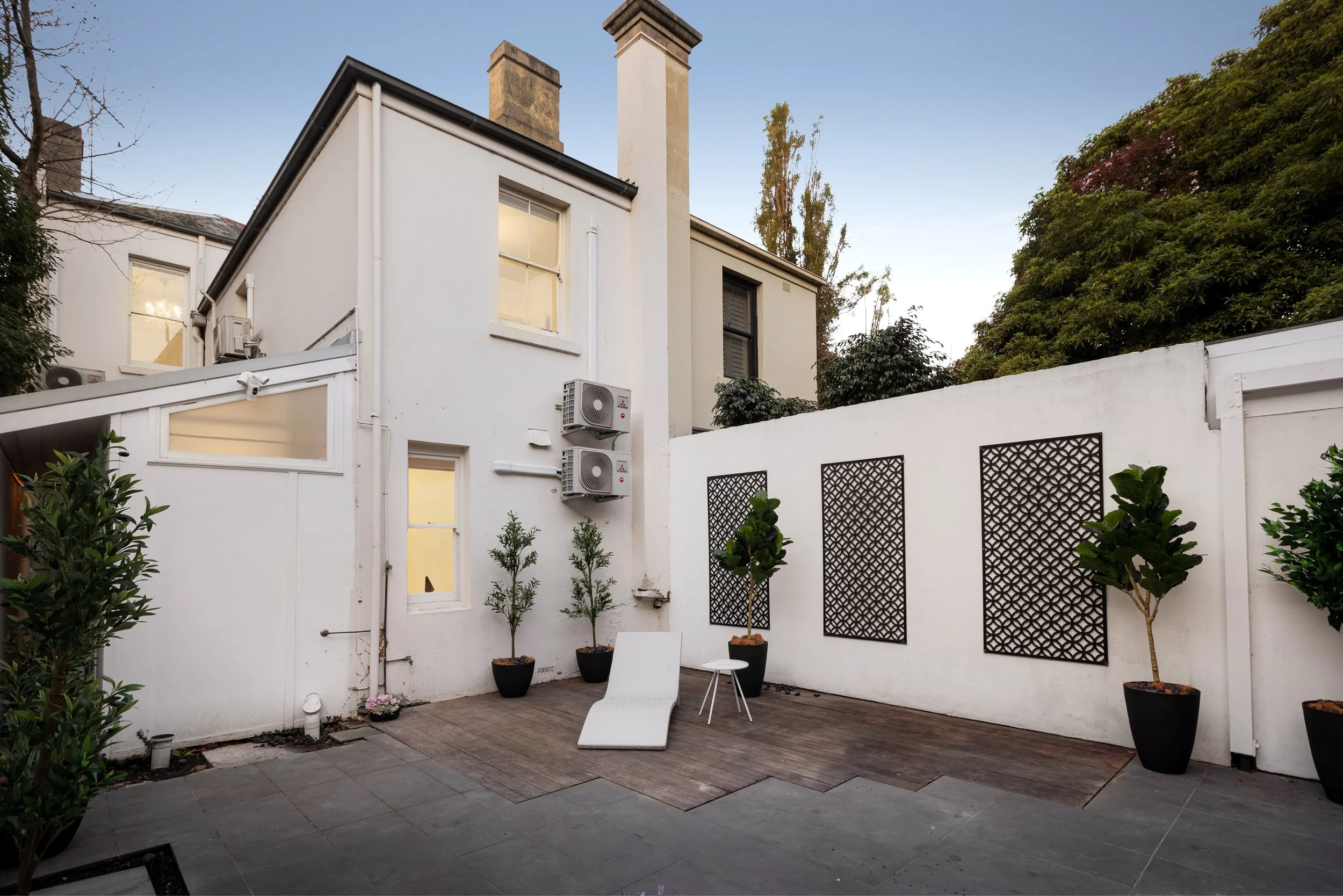 17 Acland Street, St Kilda_Dusk_031-HDR.jpg