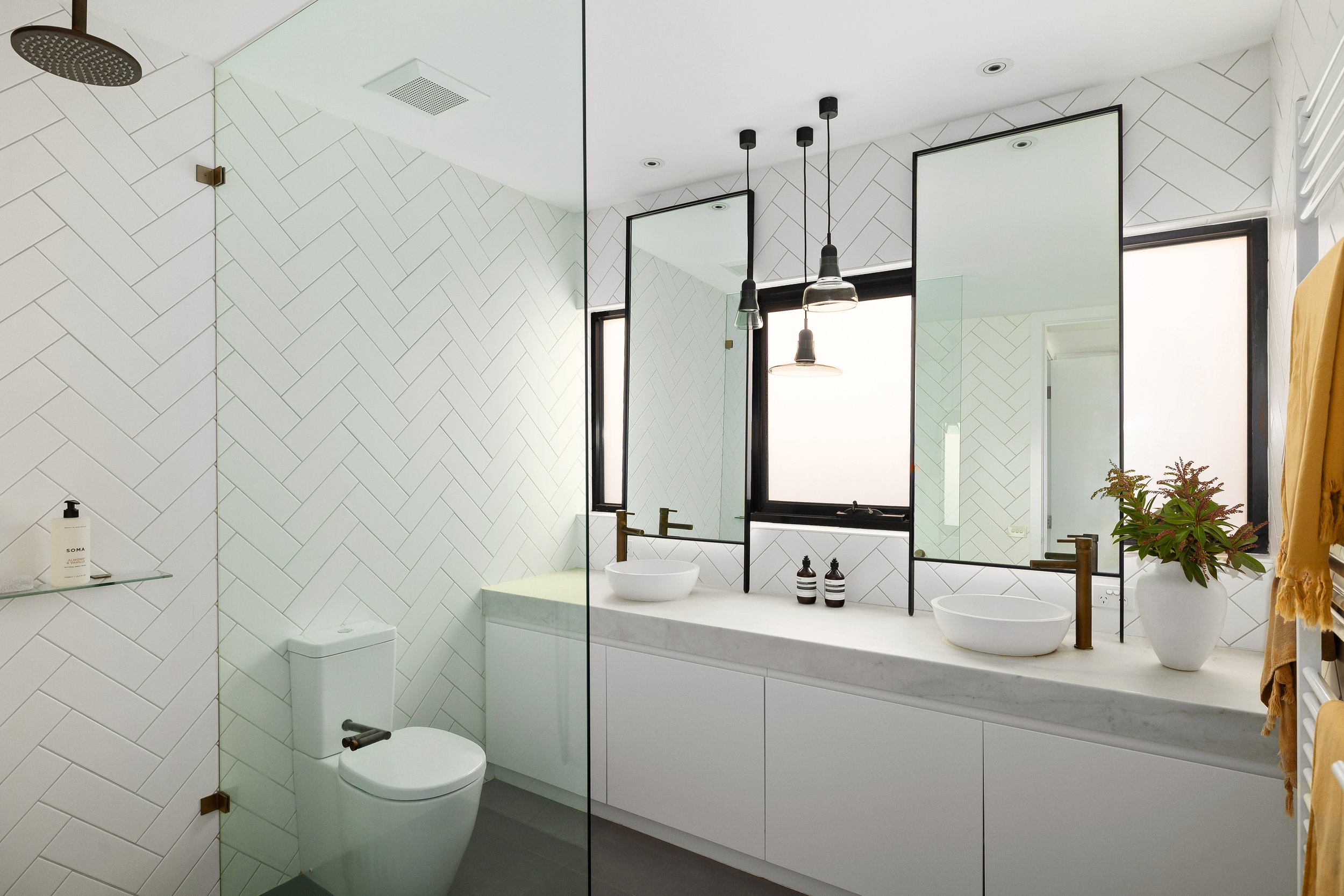 16 Attley Grove, St Kilda East_003.jpg