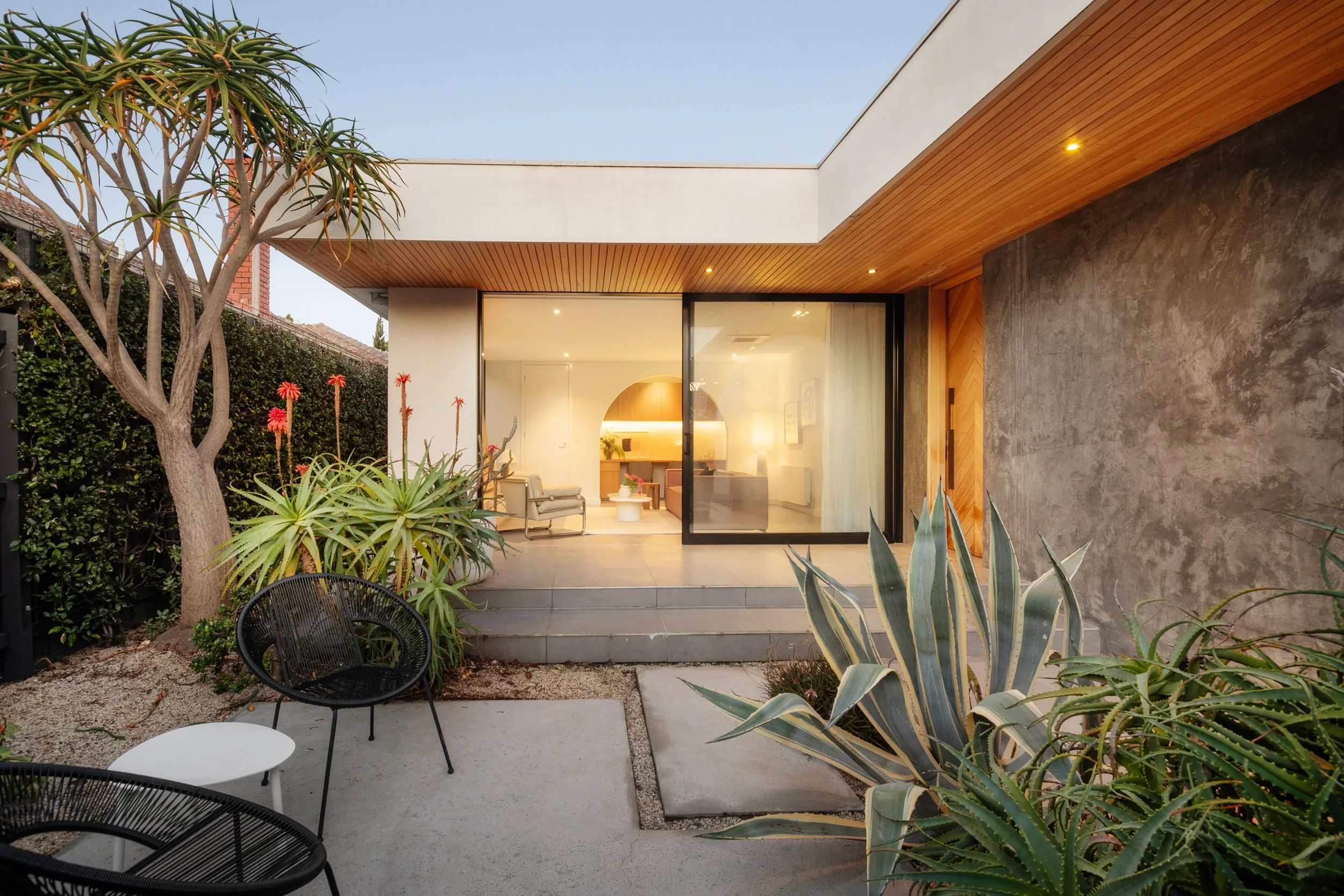 16 Attley Grove, St Kilda East_027a.jpg