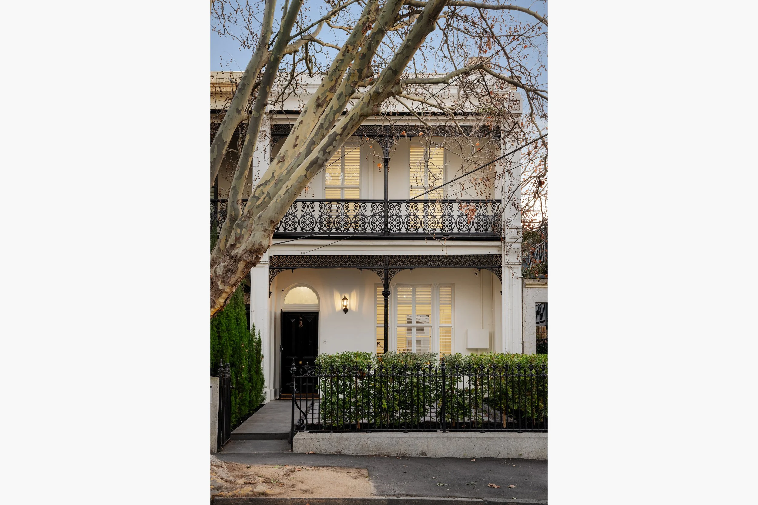 17 Acland Street, St Kilda_Dusk_006-HDR.jpg