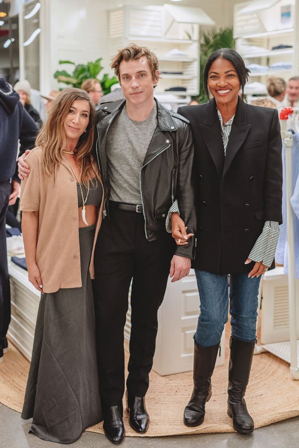  Jennifer Smith, Jeremiah Brent, Tracy Robbins 