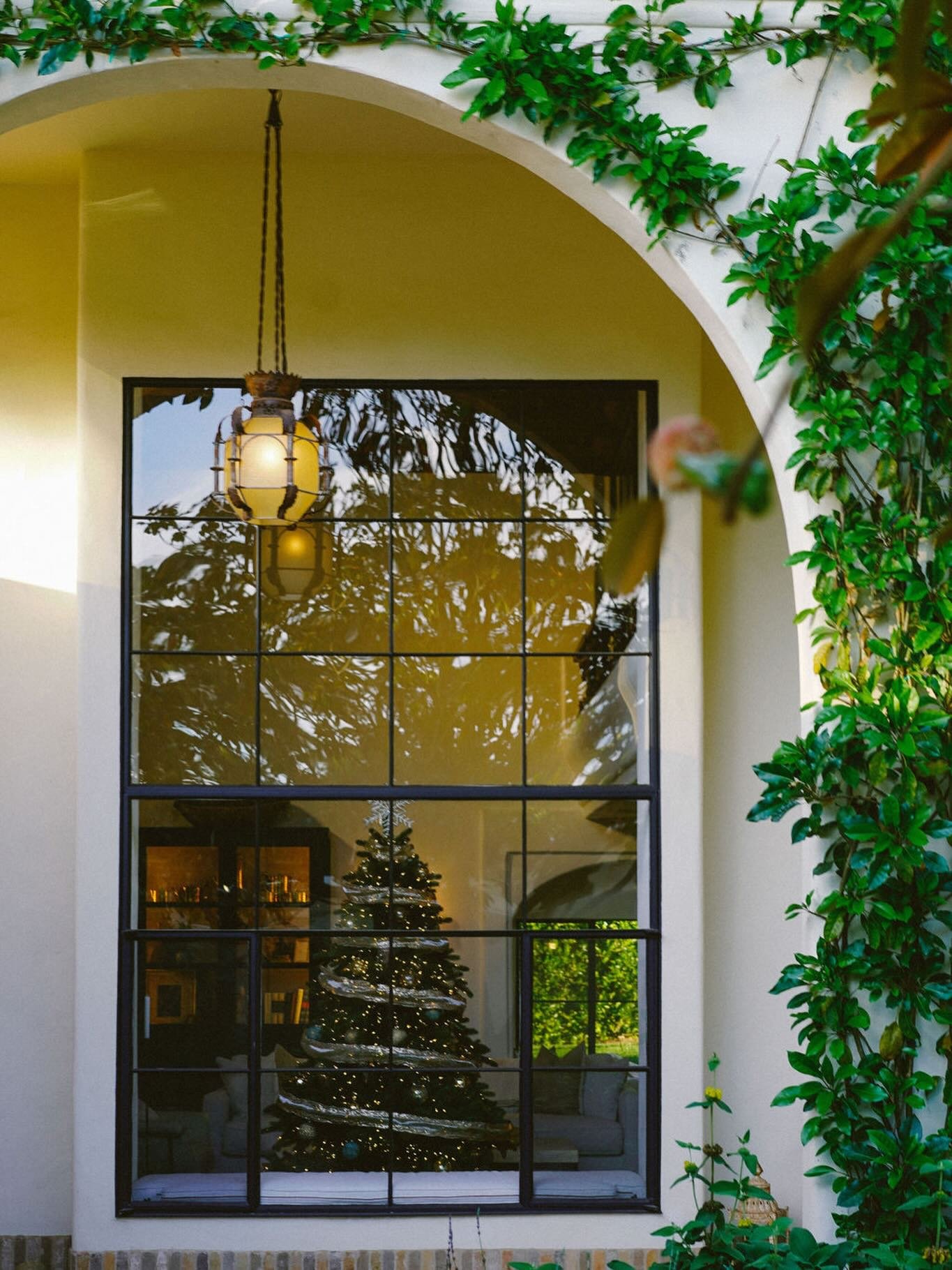 Anyone else feeling these festive gap vibes? Just like a Sunday kind of love, Twixmas (or Twixtmas) is the cozy, in-between period from December 27th to 31st, the lull after the main Christmas festivities and before New Year&rsquo;s, perfect for rela