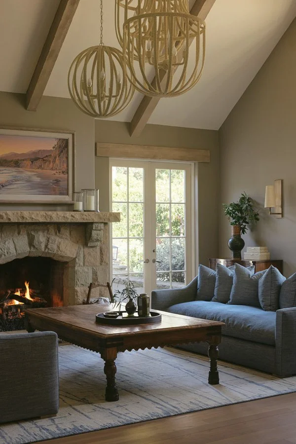  Elegant spaces honor architectural integrity 