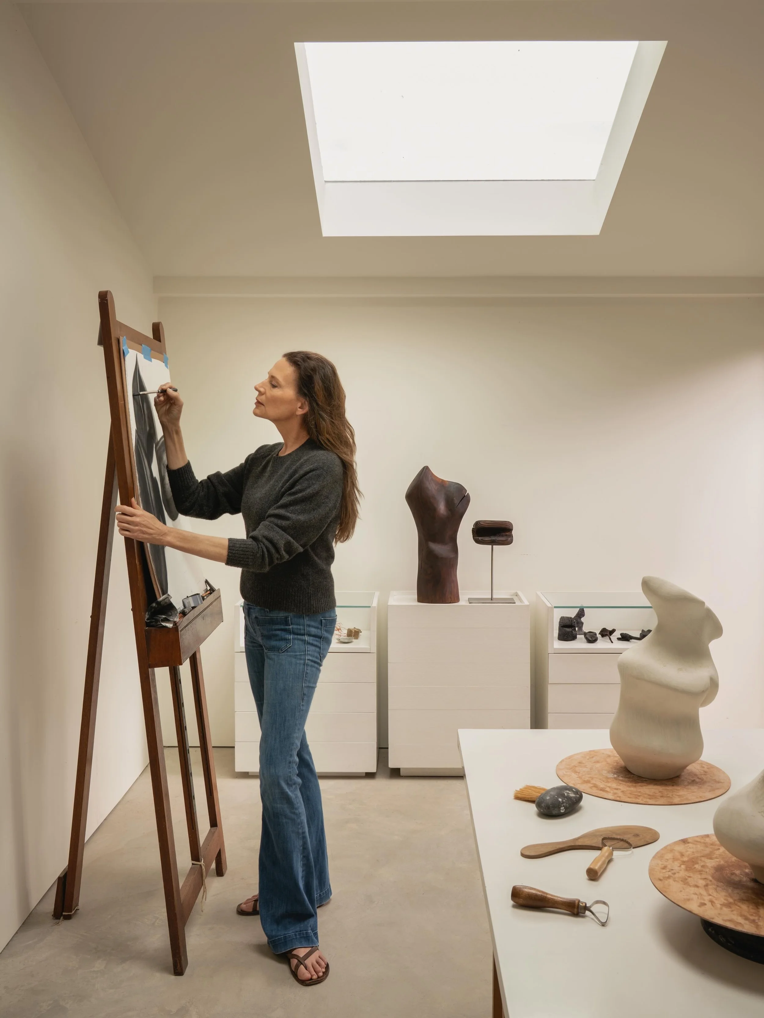 @kendallconraddesign in her Rincon studio, which once belonged to her iconic father, writer and artist, Barnaby Conrad. Her ceramic and sculpture offerings will be on exhibit @_separatereality_  Saturday, May 9 in the Funk Zone

Read more about Conra