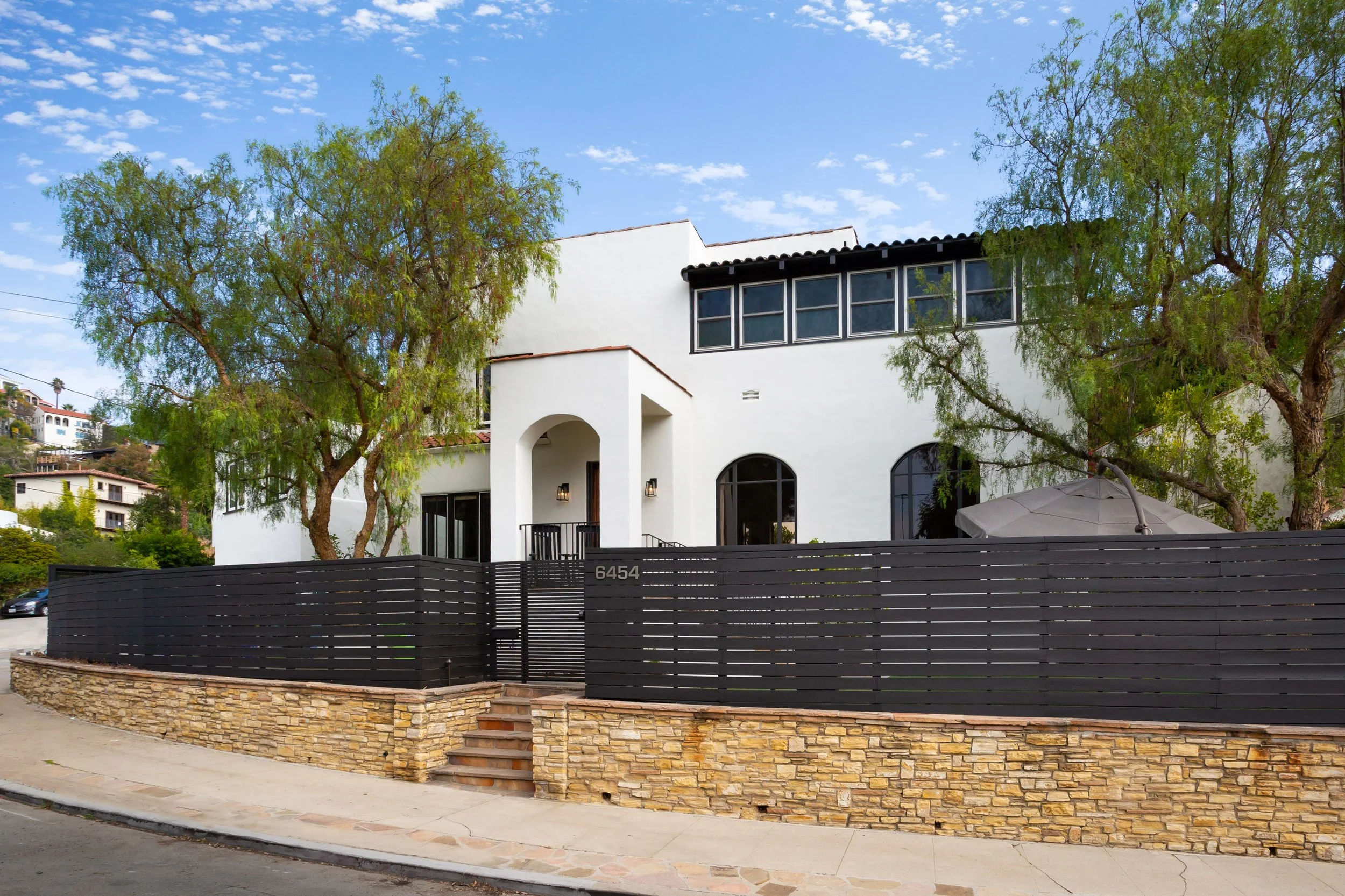 6454 Ivarene Ave, Los Angeles, CA 90068