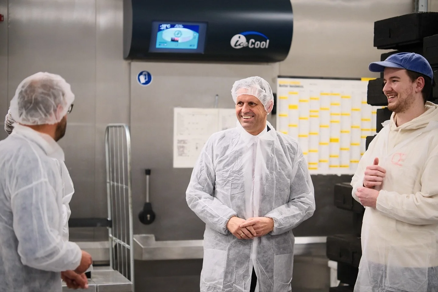 Was f&uuml;r ein sch&ouml;ner Besuch! 👏

Letzte Woche durften wir @olaflies (Ministerpr&auml;sident), @svenja.stadler (Mitglied des Bundestages), Birgit Eckhoff (SPD Frauen Vorstandsvorsitzende) und @frithjof.brandt (Stellv. Fraktionsvorsitzender) i