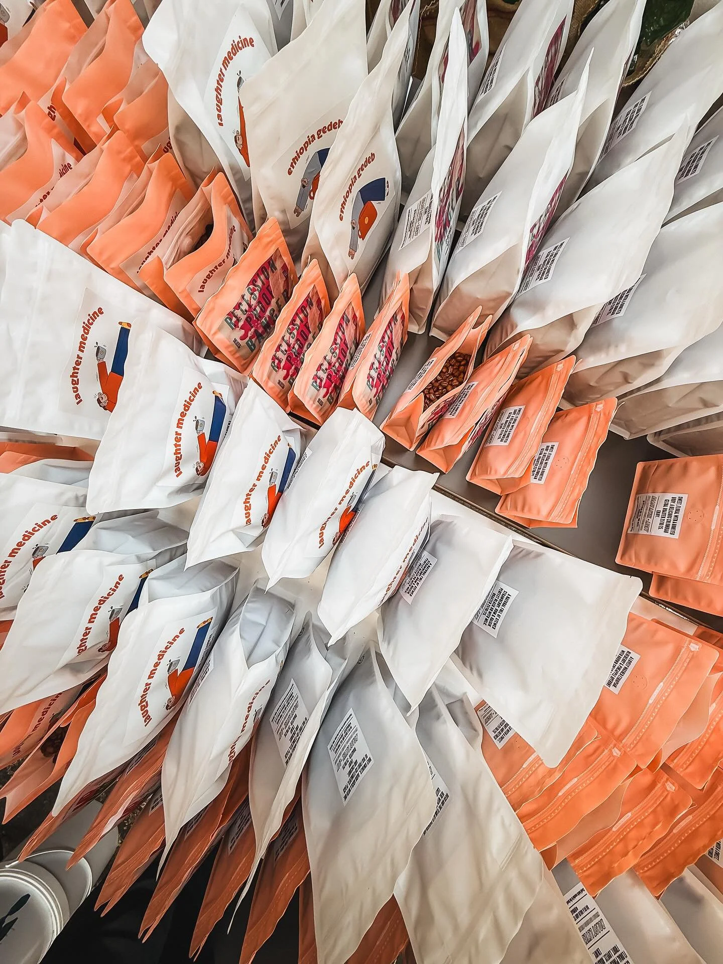 WHOLESALE 📦 
We&rsquo;ve had a whole load of new wholesale go out this week. It&rsquo;s bloody lovely to do wholesale. Firstly, it&rsquo;s less boxes for me (nah I do love your orders), but it&rsquo;s also great to get our bags out there into other 