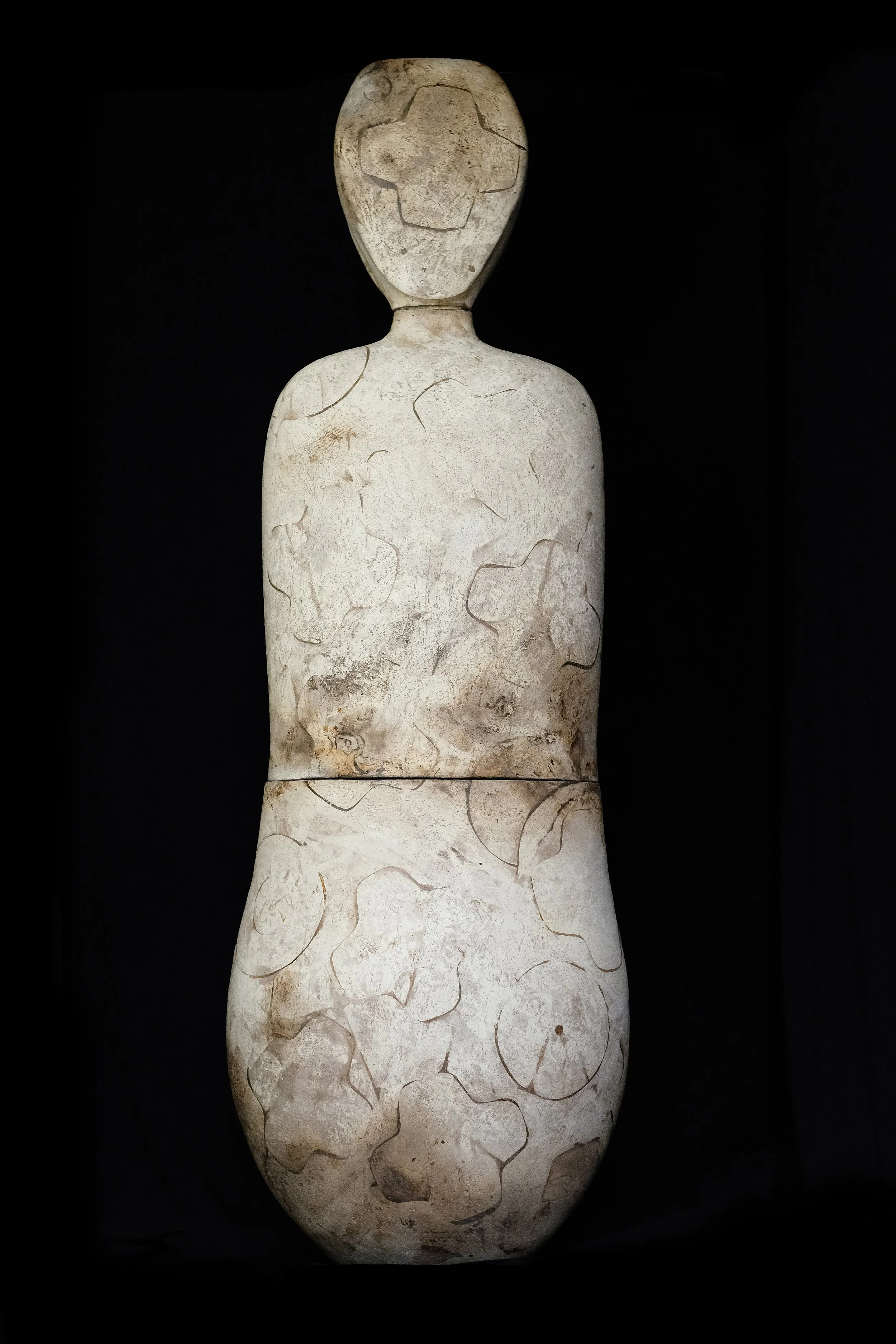 'GRACE VESSEL'
Hand coiled ceramic sculpture
2024
Height 180cm

Image by Tristan Buckland