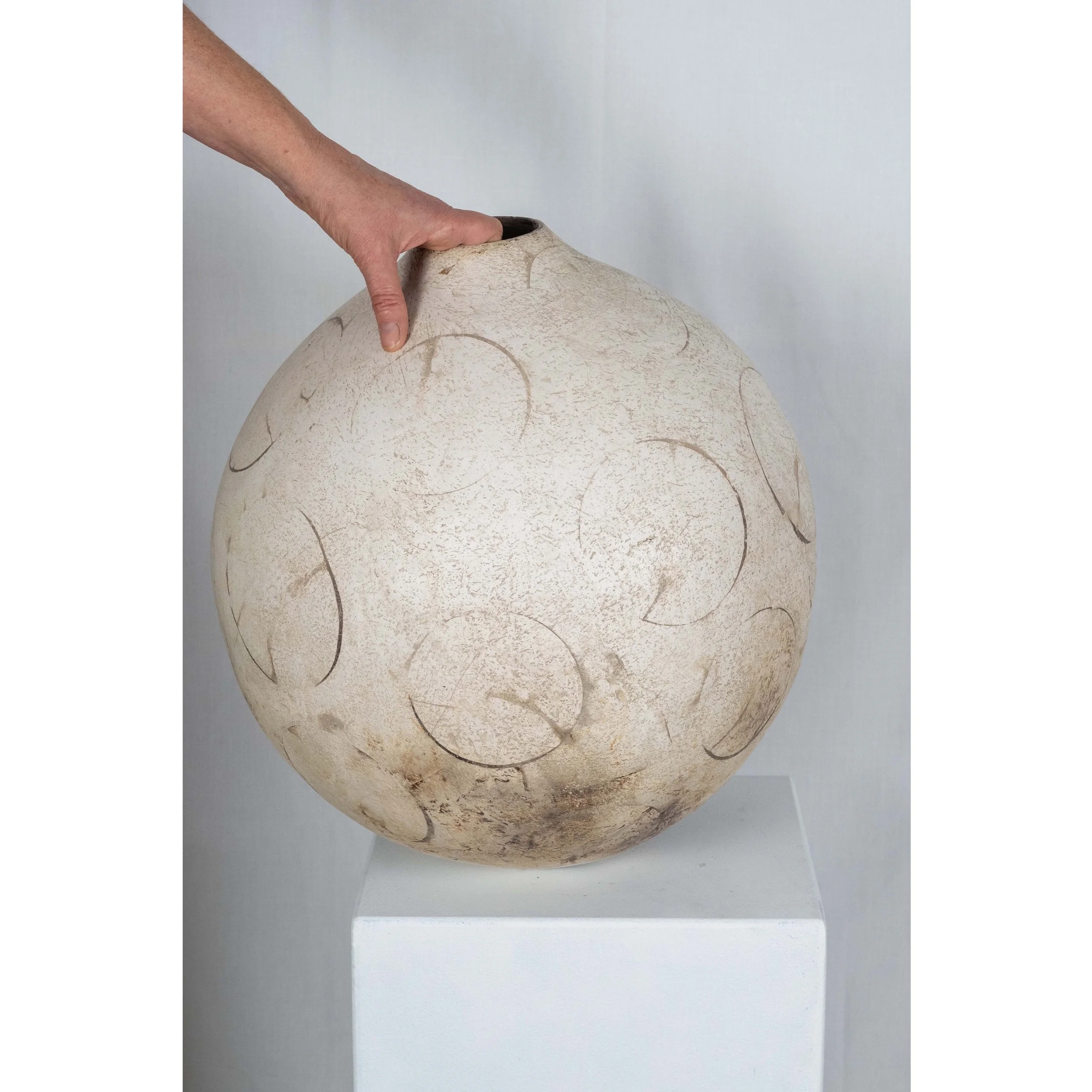 'Fade' 2024
Hand coiled and smoke fired ceramic vessel

Image by Tristan Buckland
AVAILABLE