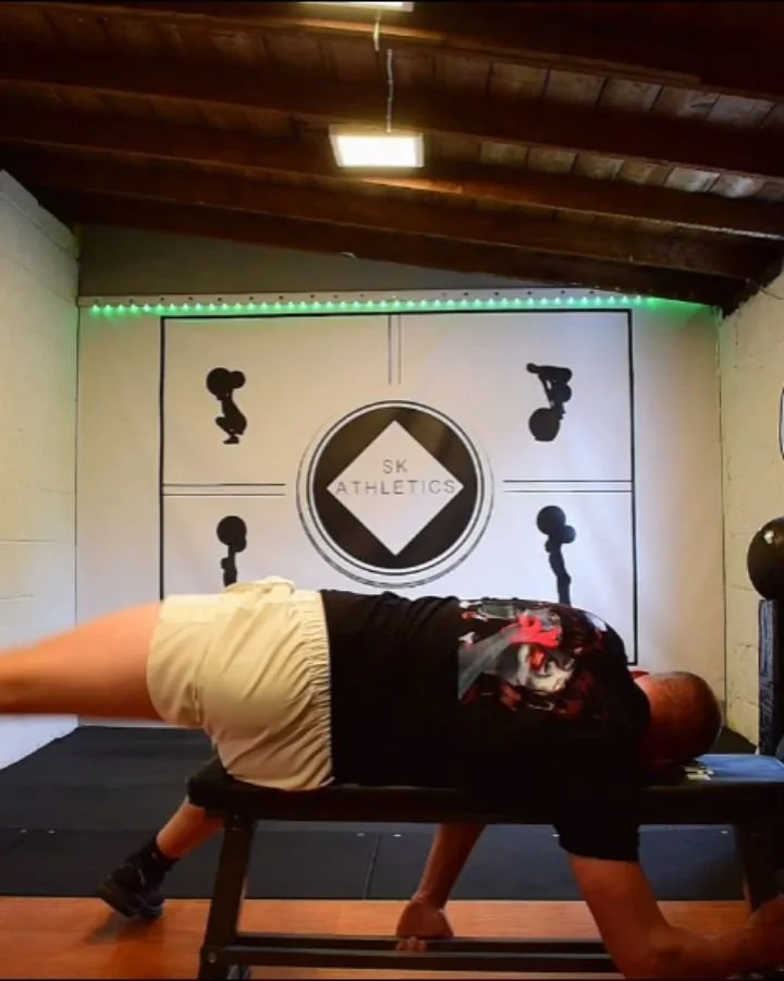 3 staples to my lower body day, glute medius raises releases the front of the hip and tfl area, jefferson curls with a stretch at the bottom releases the lower back and single leg rdls get the high hams on the map. Hips feel great after this.