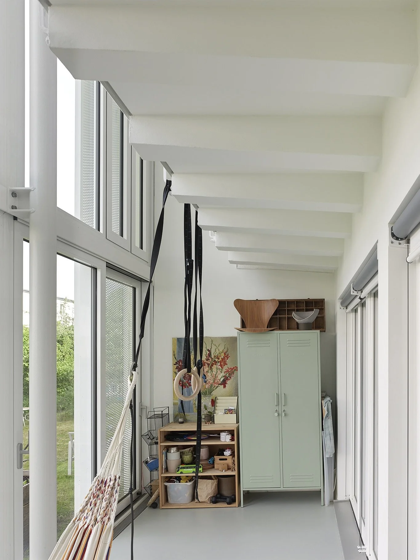 MAY 2026 - We are delighted with Achim Birnbaum’s lovely photographs of the occupied flats in the Dammerstock housing estate