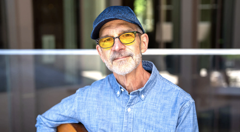 Late Friday + Live Music with Jim Richardson
