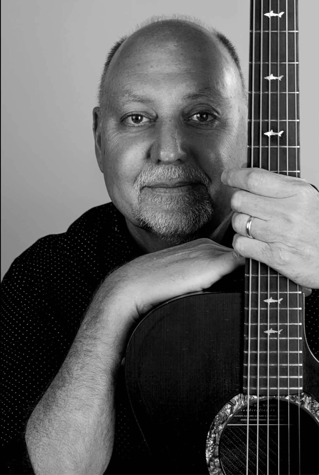 Late Friday + Live Music with Ron Gentry