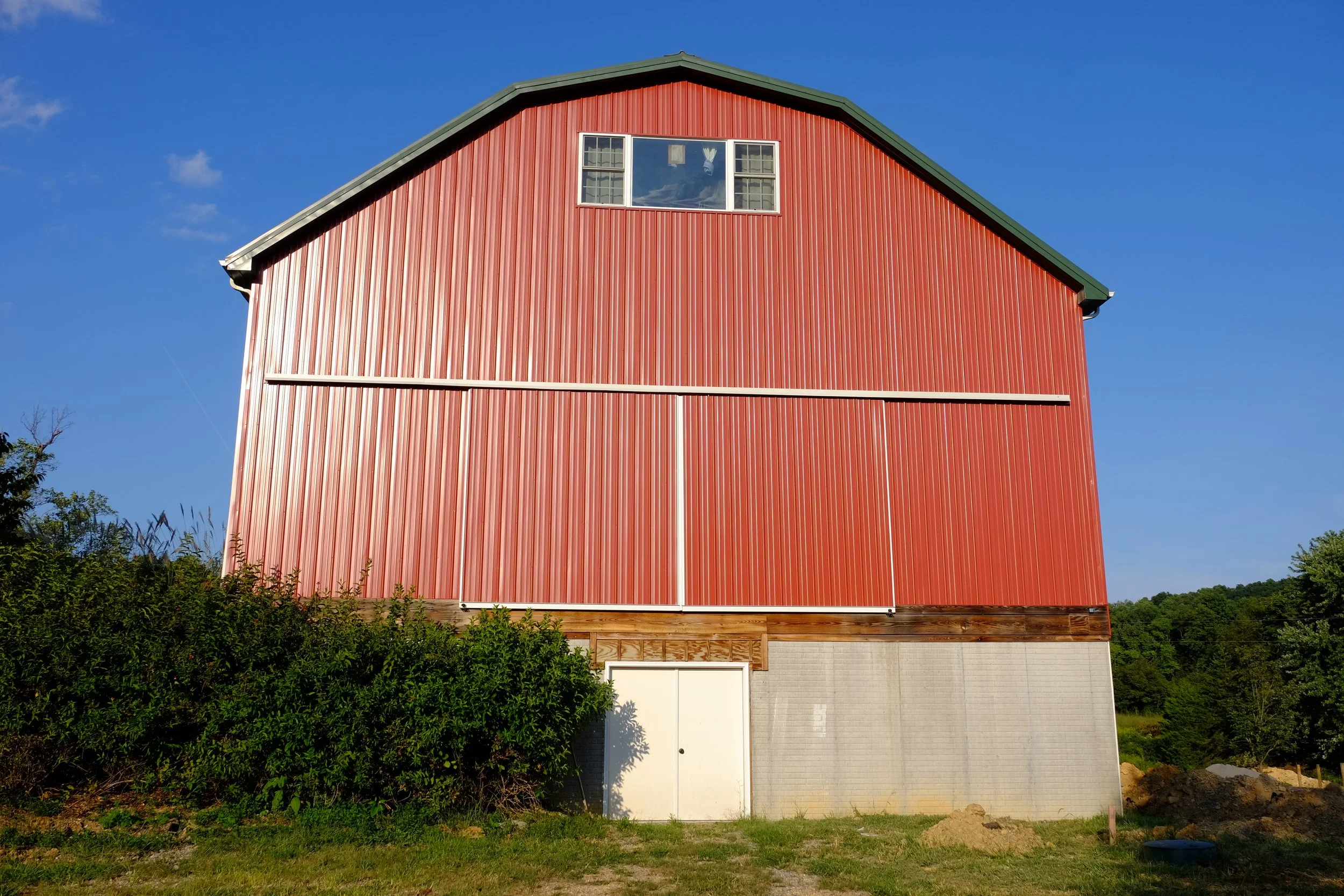 5a Barn Sept 2016.JPG