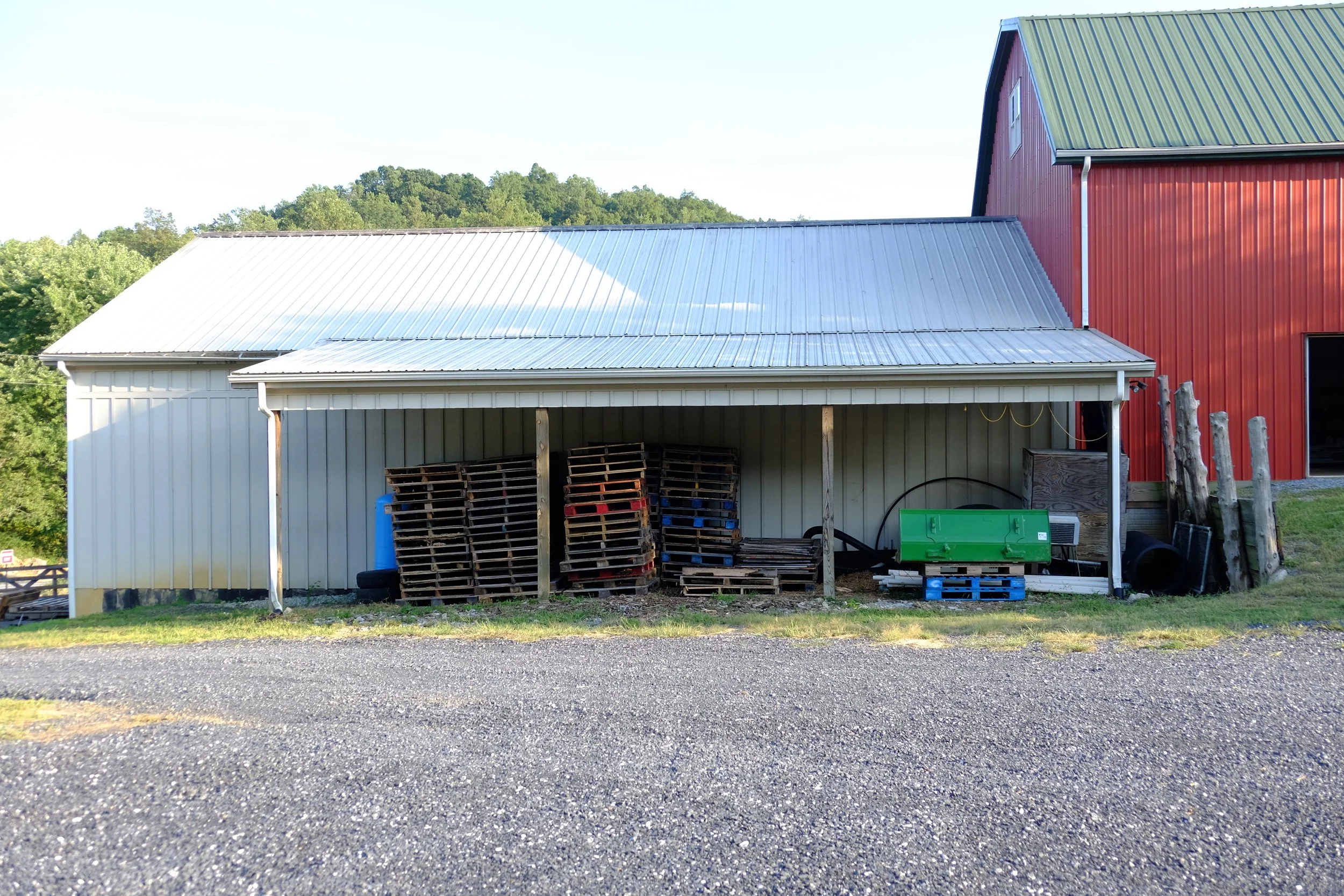 5b. Barn Sept2016.JPG