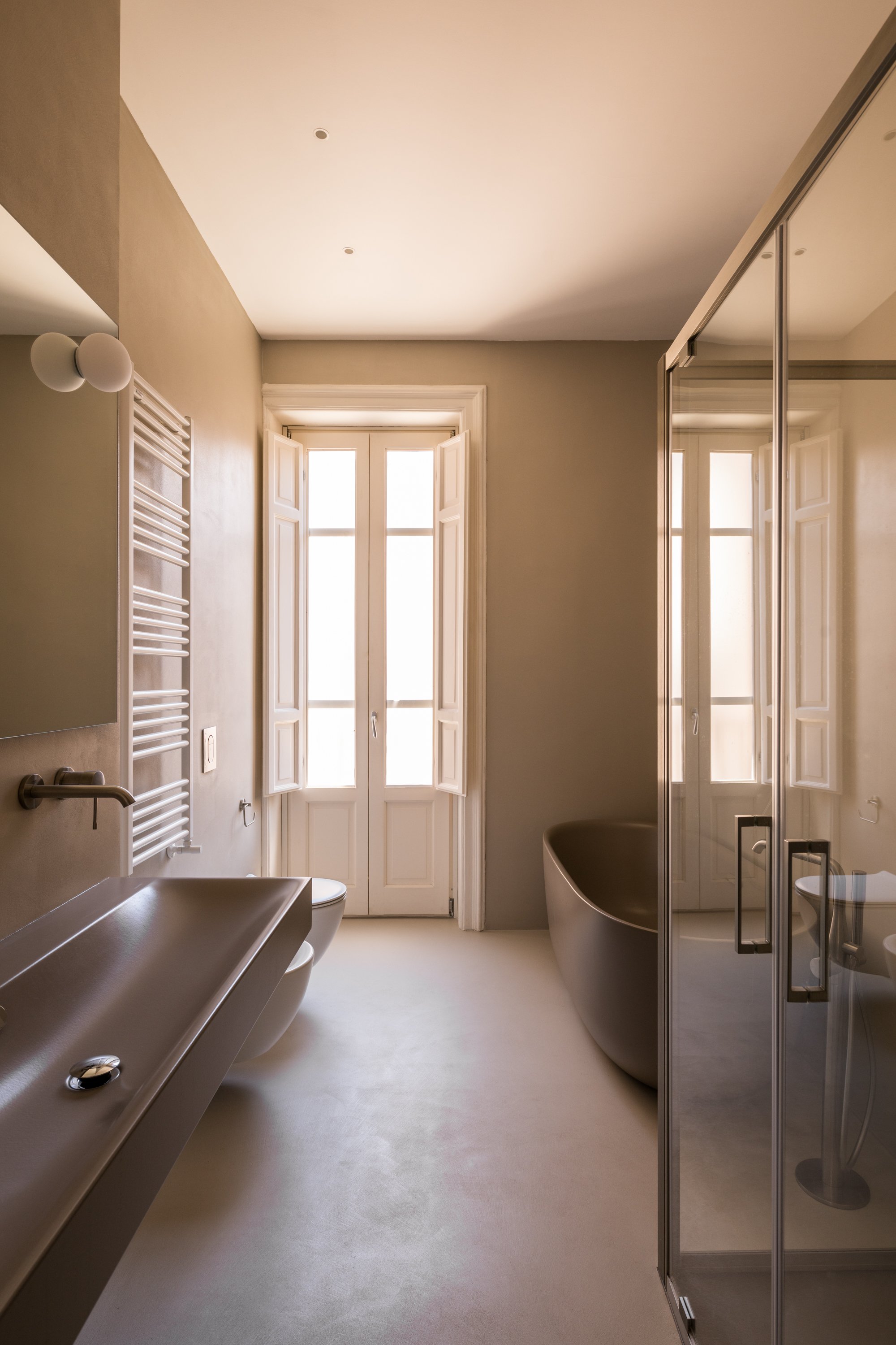 bagno-in-resina-appartamento-storico-restaurato-palermo.jpg