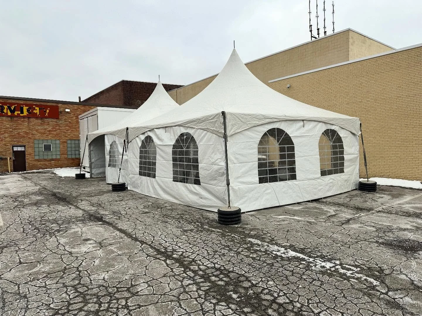 First tailgate of 2026. HERE WE GO STEELERS! ⚫️ 🟡
.
.
#bestjobintheburgh 
#birthdaypartiespgh 
#eventpackagespgh #steelernation #blackownedpgh