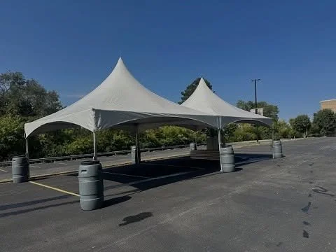 Yinz REALLY like to party 🍾!
.
#graduationpgh #backyardbbqpgh #bistrolightspgh #pittsburghgraduationparty 
#partypackagepittsburgh #highpeaktents #microweddingpgh #outdoorweddingpgh #eventrentalspgh #eventrentals #eventpackages #justintimepgh #outdo