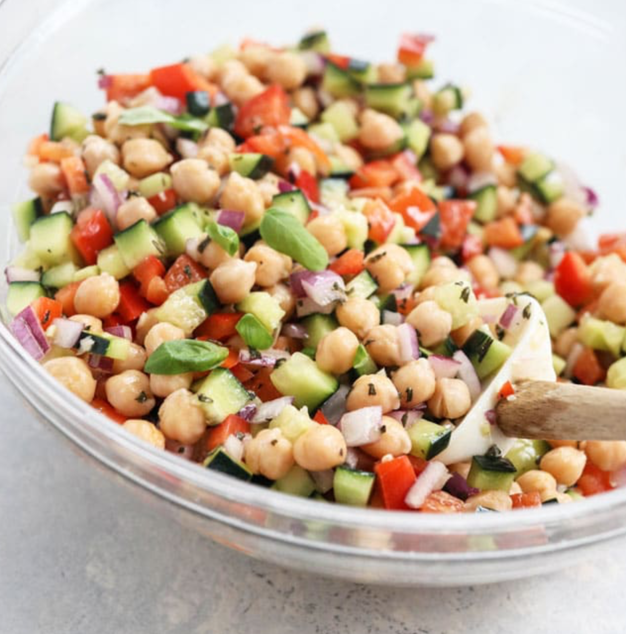 15-minutiline kikerherne salat