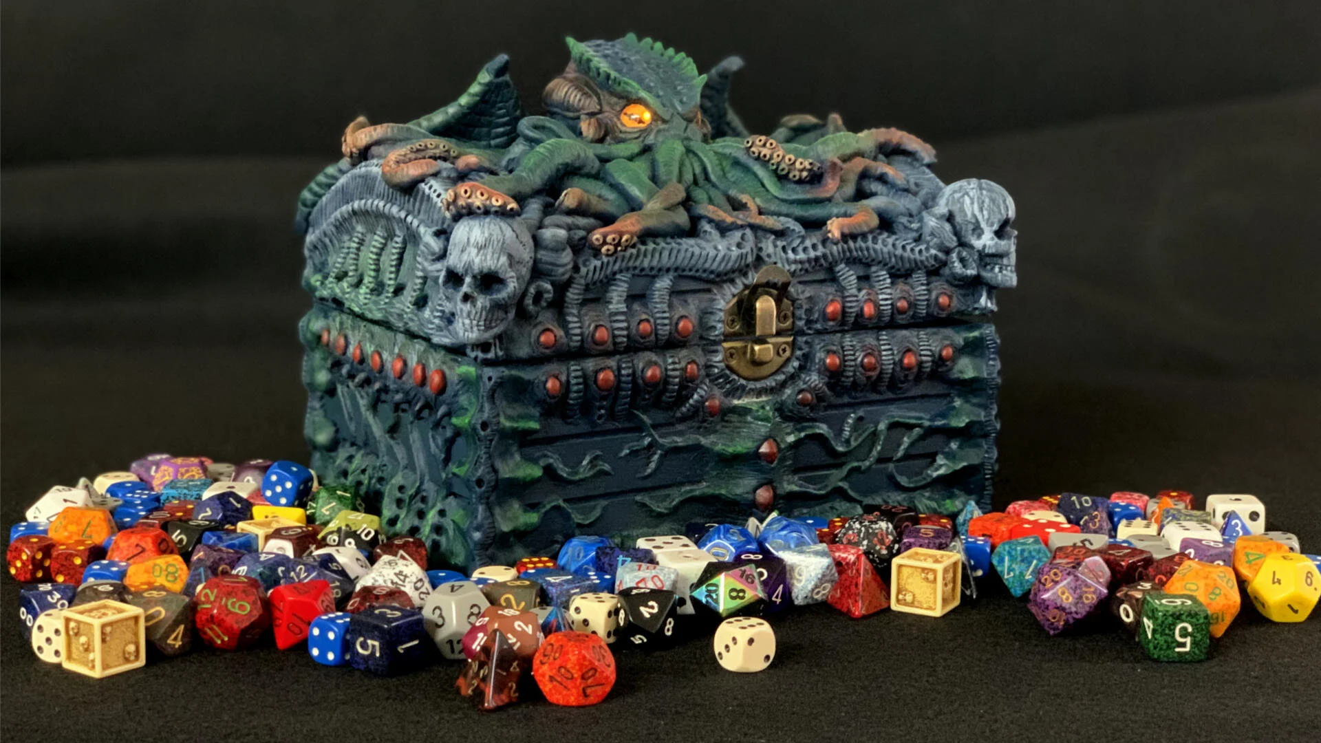 Cthulhu Dice Box.jpg