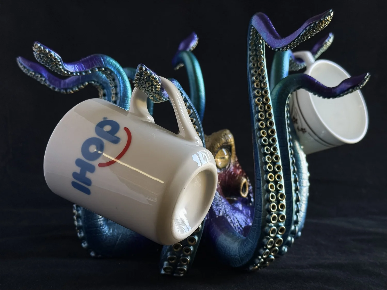 Octopus Coffee Cup Holder — Art by David Lee Pancake
