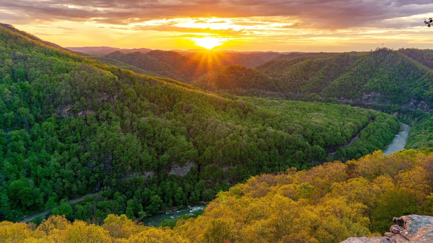 Breaks Interstate Park