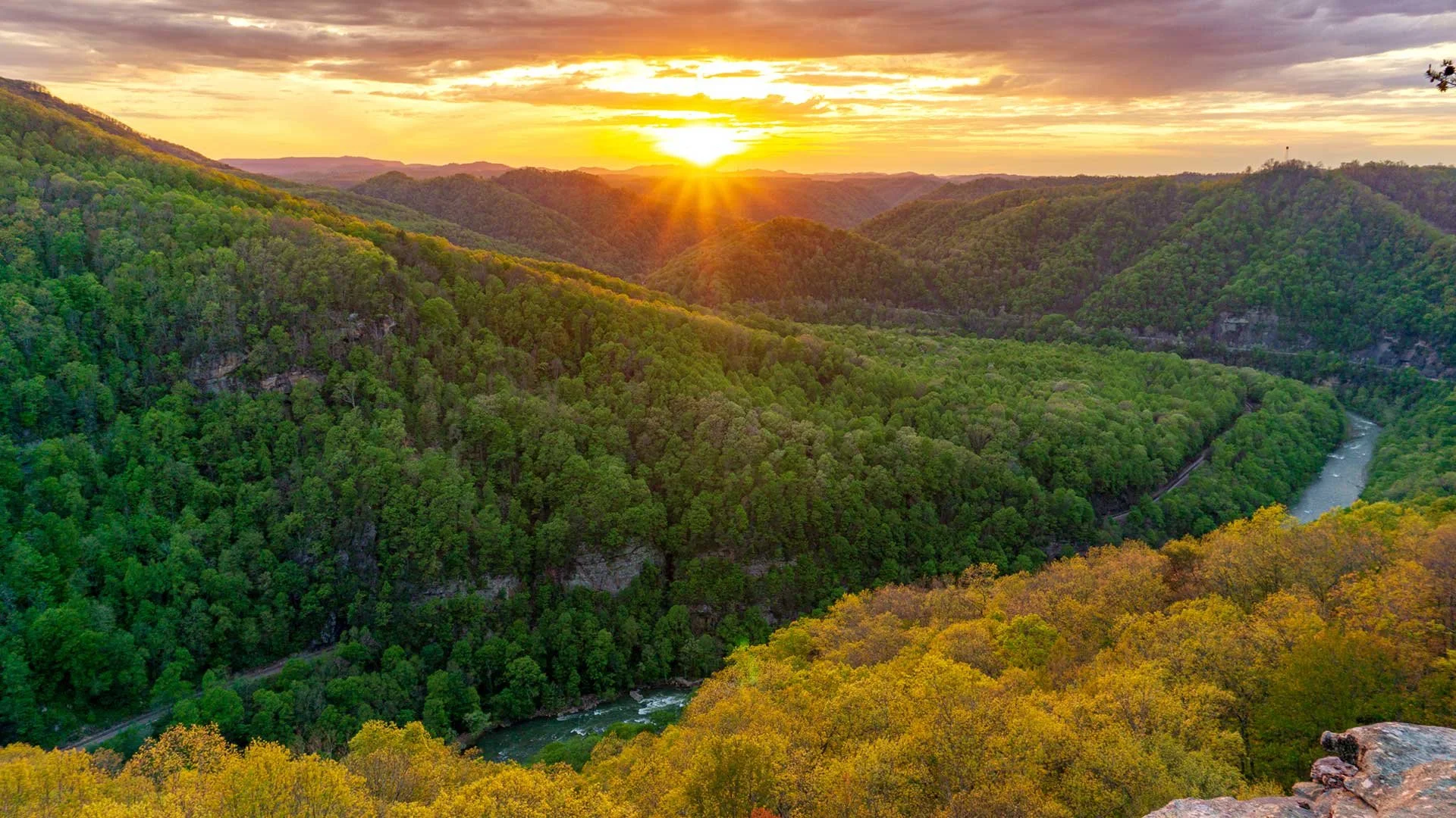 Breaks Interstate Park