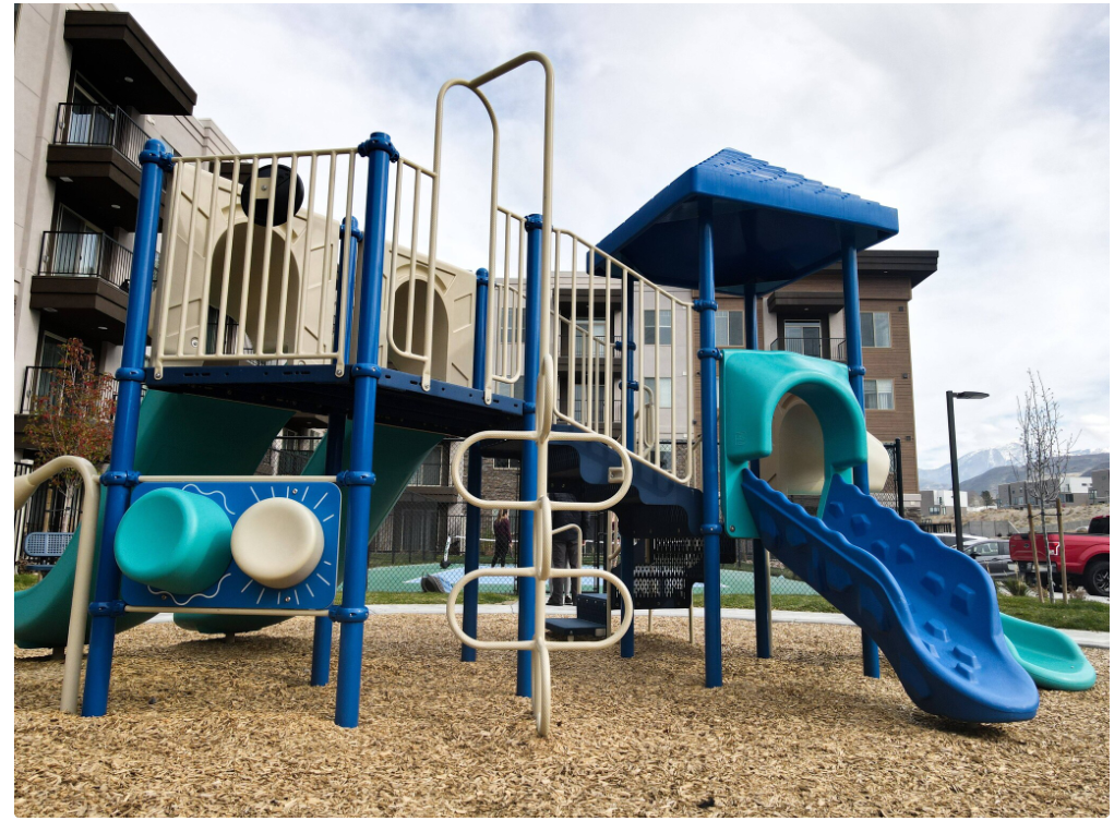 playground apt.com.png