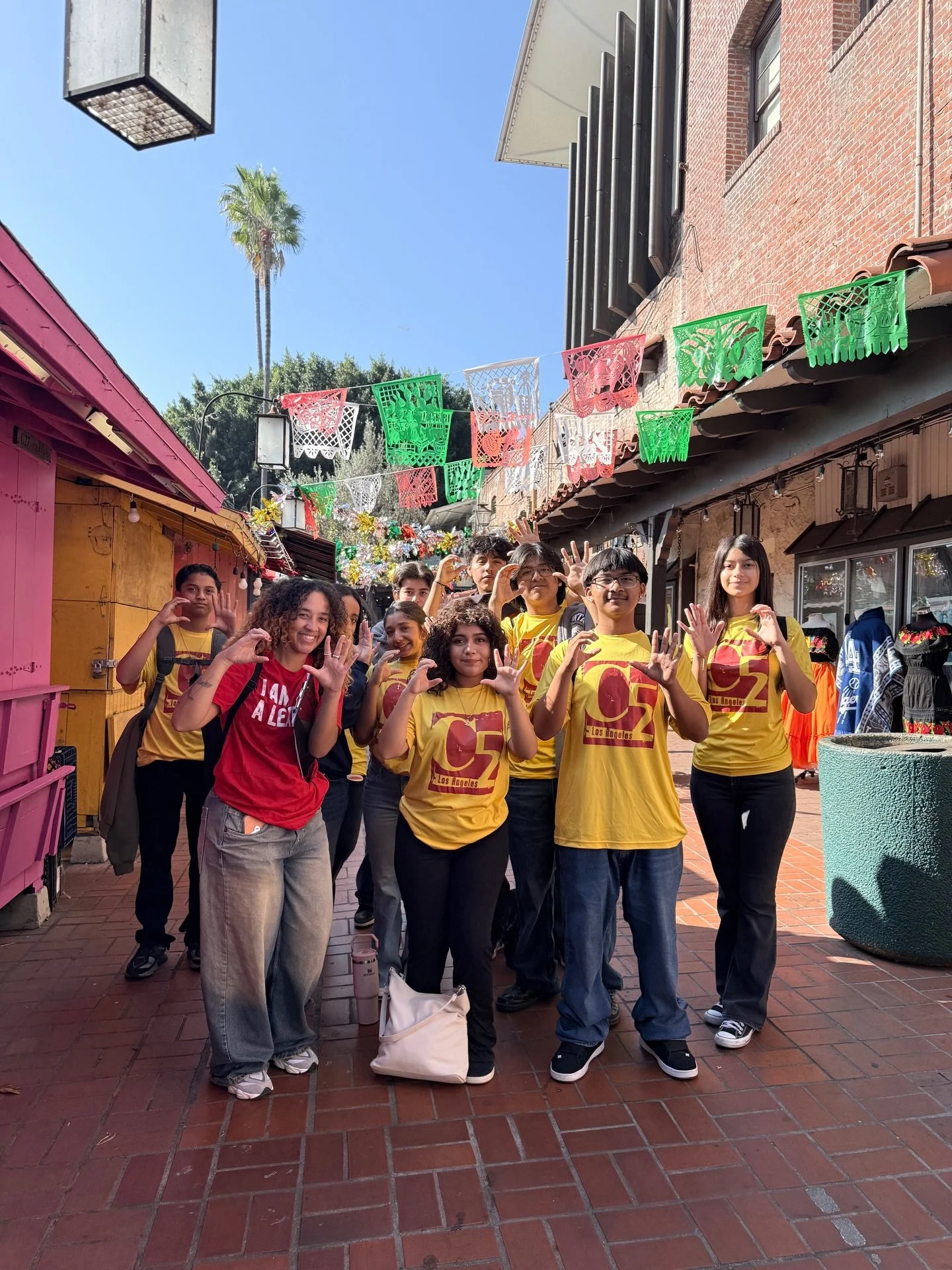 Our 9th graders stepped out for our Community Mapping pathway, a day rooted in observation, connection, and discovery. 🗺️

From exploring Chinatown, Little Tokyo, and surrounding neighborhoods to identifying local landmarks, community assets, and ev
