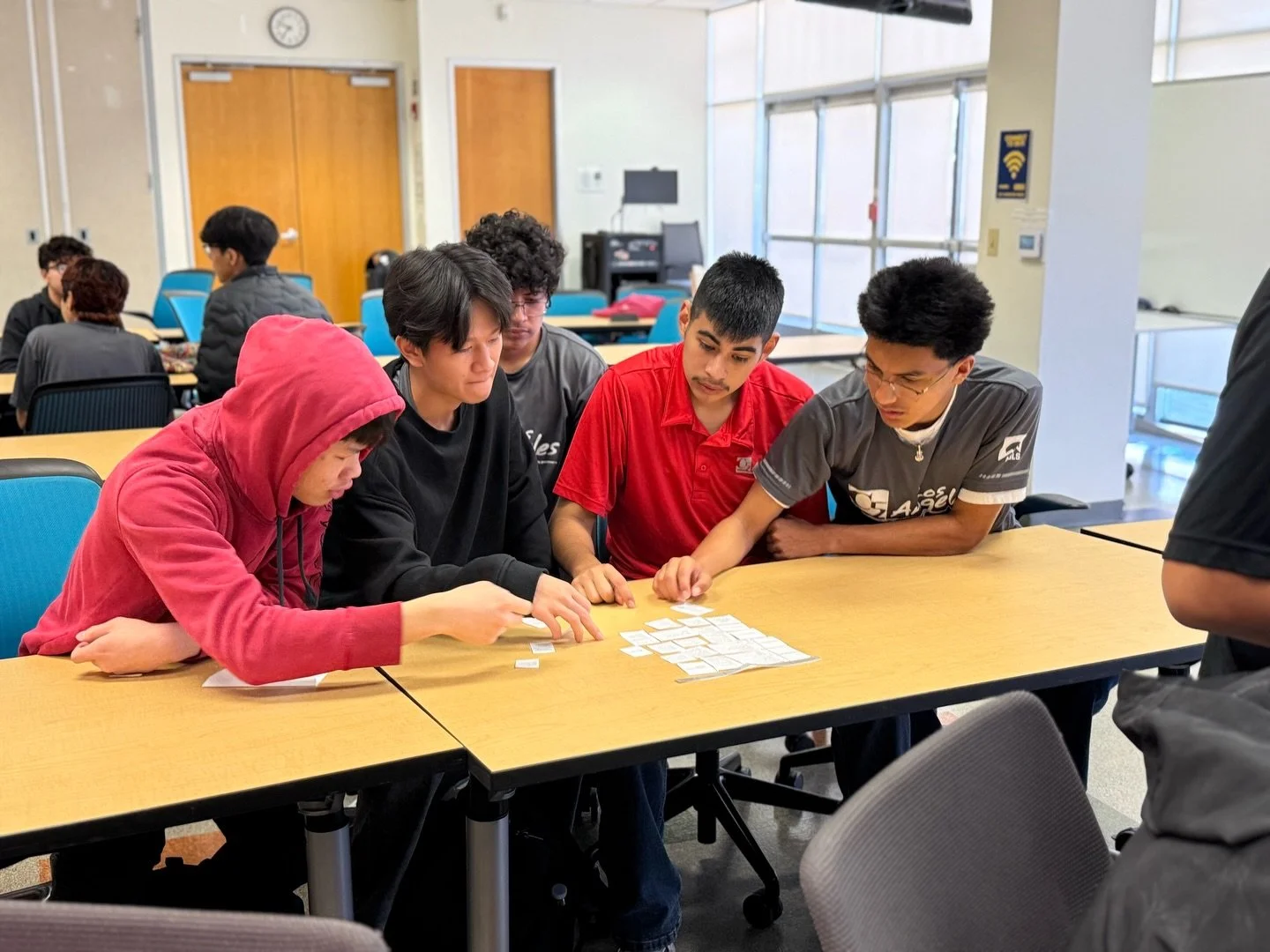 Last weekend, our Class of 2027 Leaders and families came together for our College Knowledge Pathway at the UCLA Extension Lindbrook Center 🎓

Leaders dove into:
✨ College admission timelines
✨ A Mock Admission Committee to understand holistic revie
