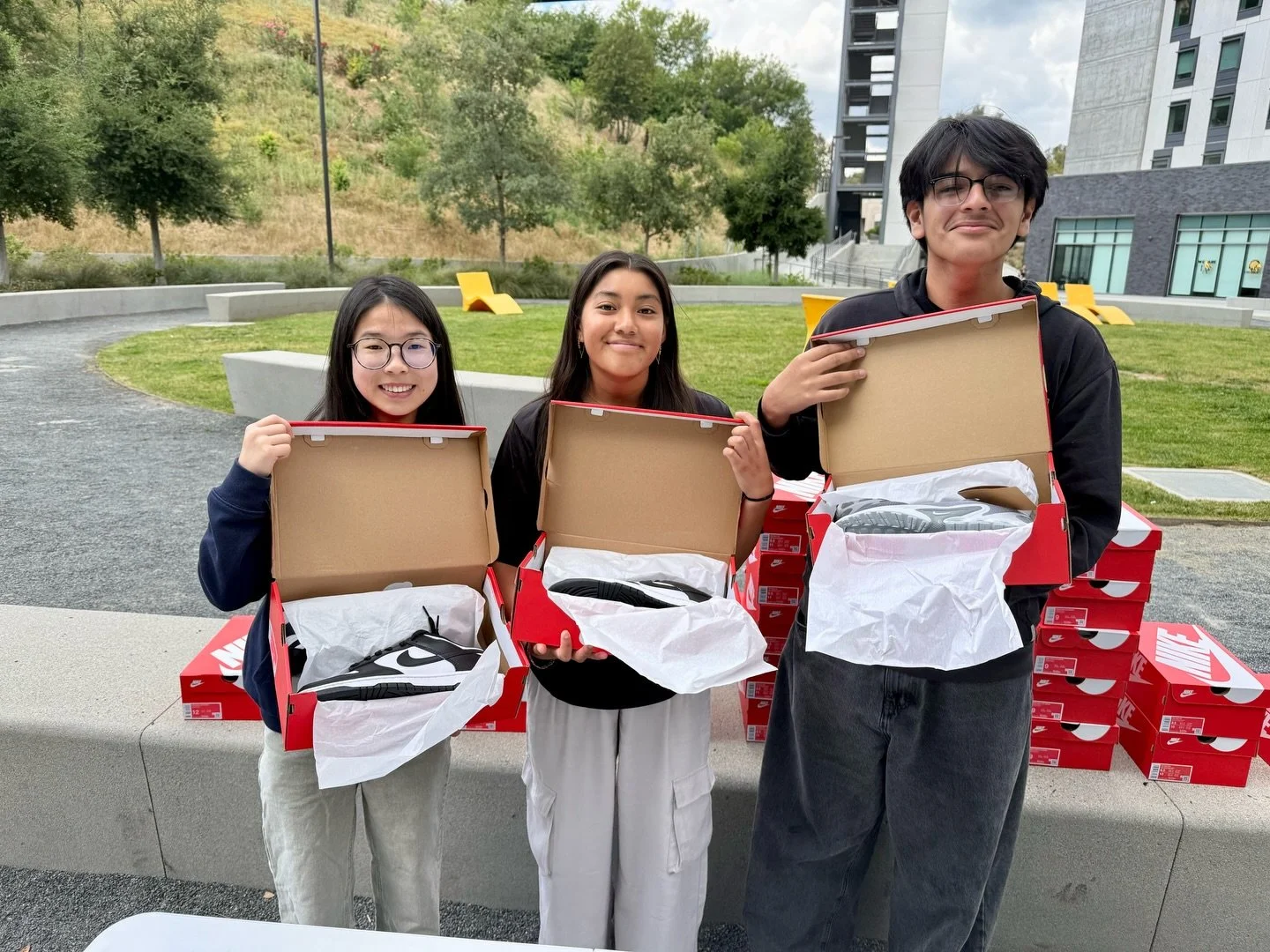 Real conversations. Real careers. Real inspiration.

Our Class of 2026 Leaders spent the day at our Career Exploration event diving into career speed dating and hands-on demos with professionals from a wide range of industries. They heard personal ca