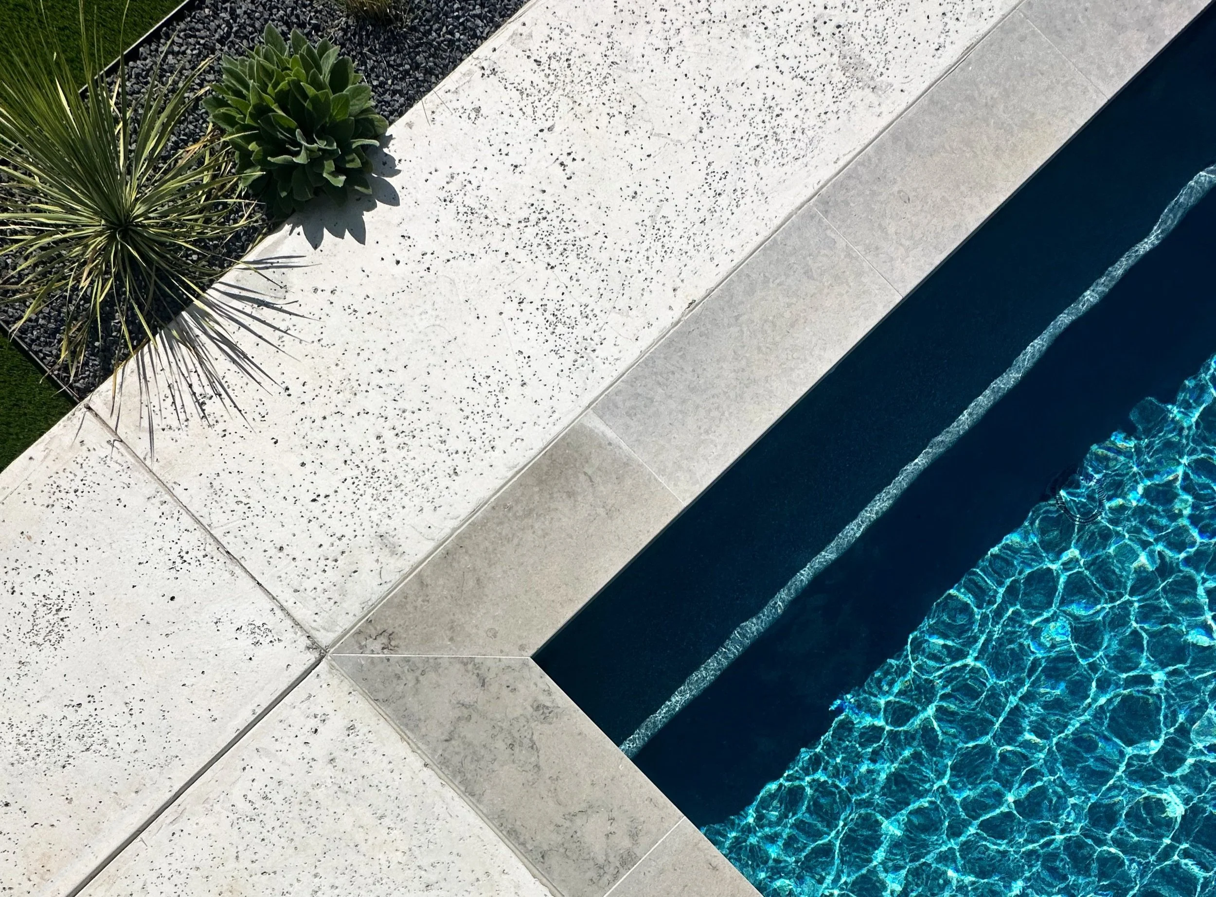 Custom concrete pool built by Pool Sharp in the Austin, TX area