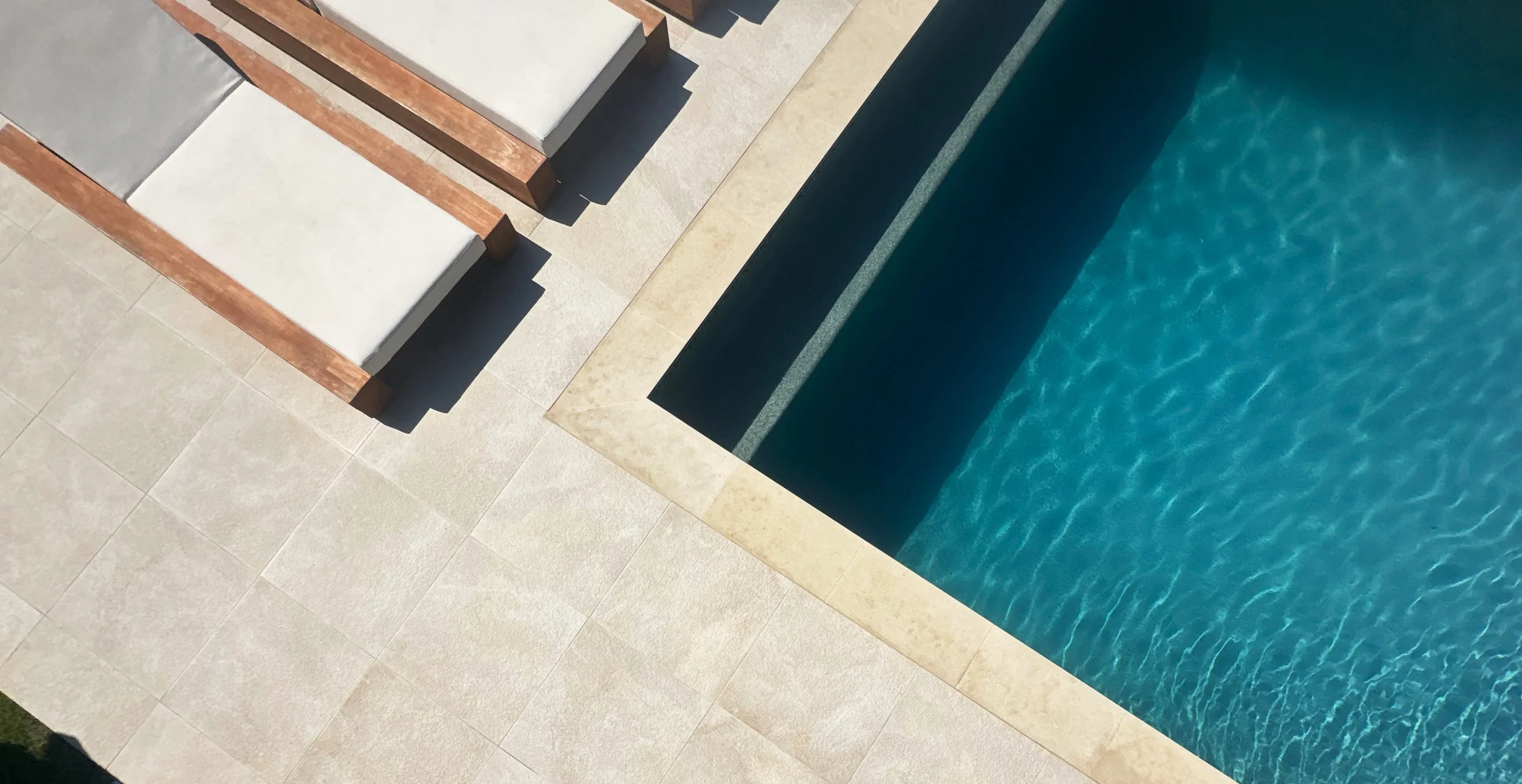 modern-luxe-pool-bench-aerial-detail.jpg.jpg