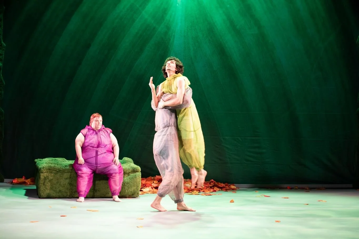 Orlando, oodi luonnolle esityksi&auml; viel&auml; kaksi t&auml;m&auml;n vuoden puolella! Viel&auml; ehdit nappaamaan lipun! 💚

Ti 16.12. klo 18
Ke 17.12. klo 13

&rdquo;Yhteisty&ouml;n&auml; on syntynyt h&auml;ik&auml;isev&auml;n kaunis ja runolline