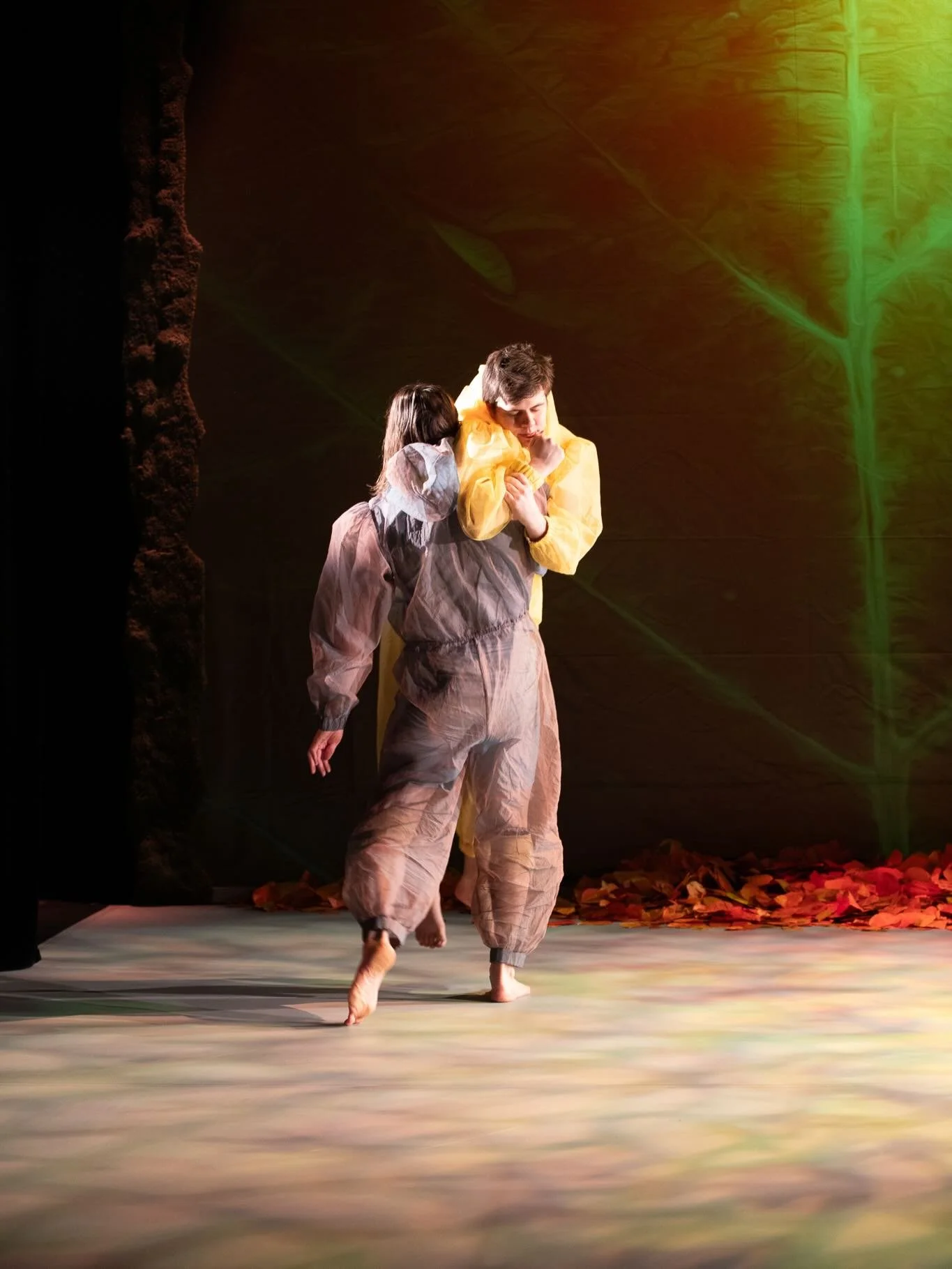 Orlando, oodi luonnolle j&auml;&auml; nyt joululomalle ja palaa n&auml;ytt&auml;m&ouml;lle ensi vuoden puolella kahden esityksen verran 💚

13.1. klo 18
20.1. klo 13

Esitykset t&auml;yttyv&auml;t kovaa vauhtia, hanki siis lippusi pian! ✨ Liput ja li