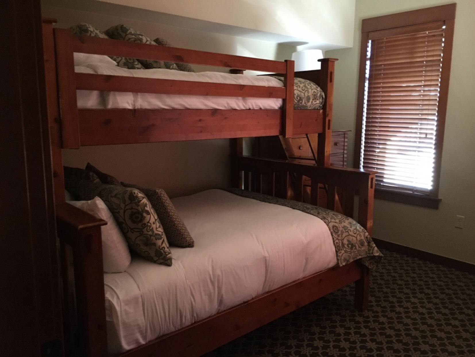 Guest Room/Before