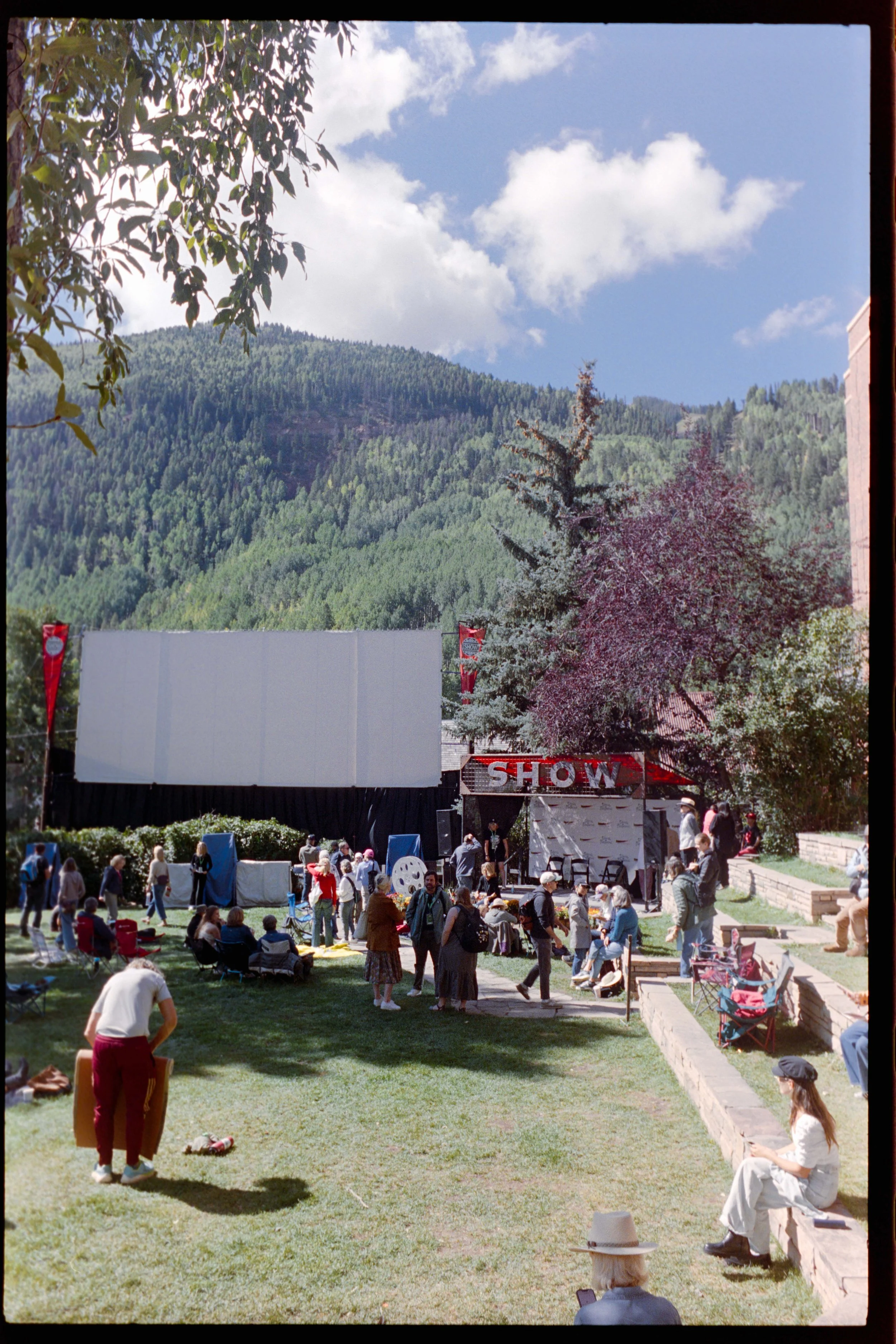 Minolta SRT 101; 35mm 