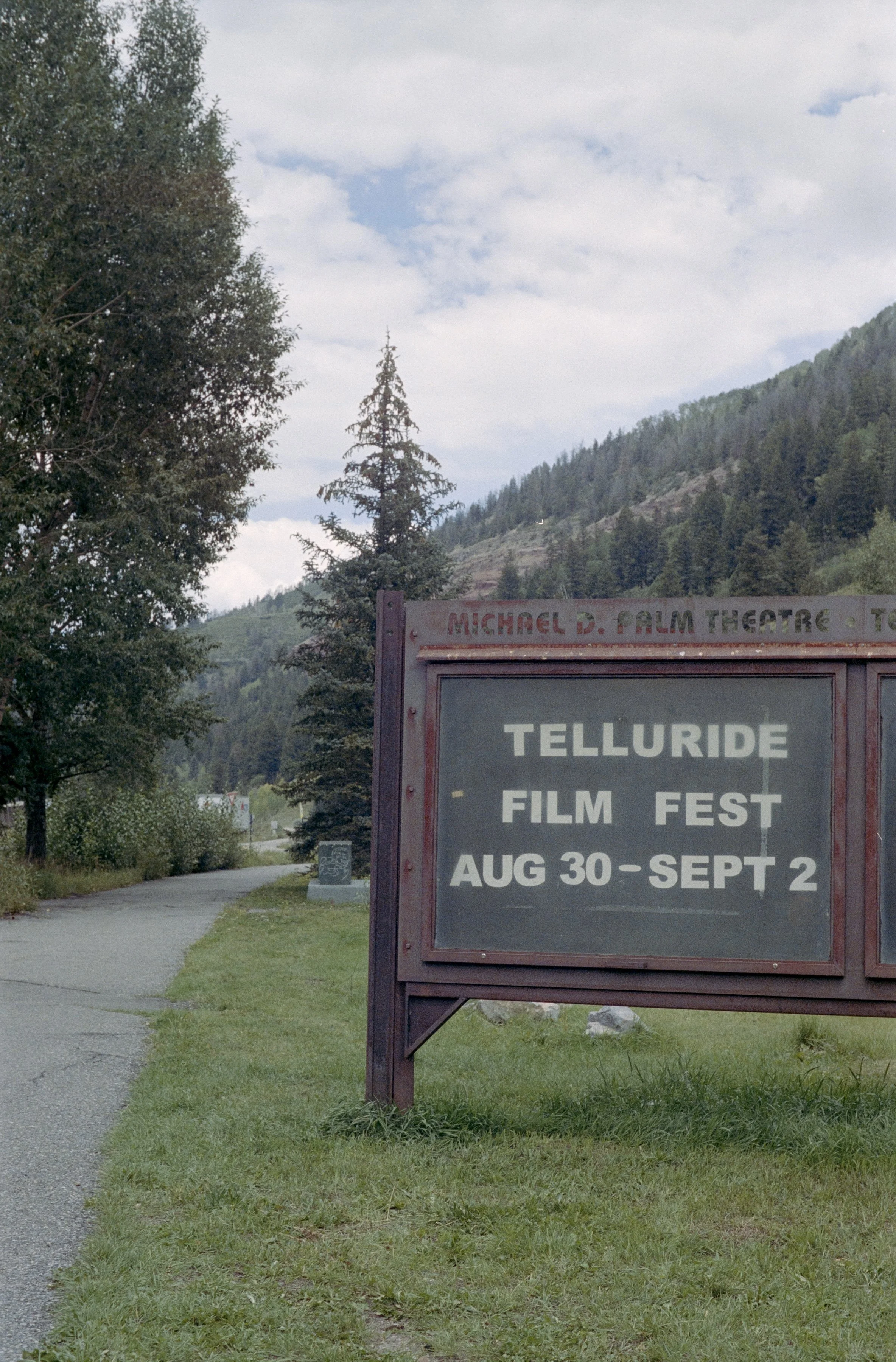 Minolta SRT 101; 35mm 