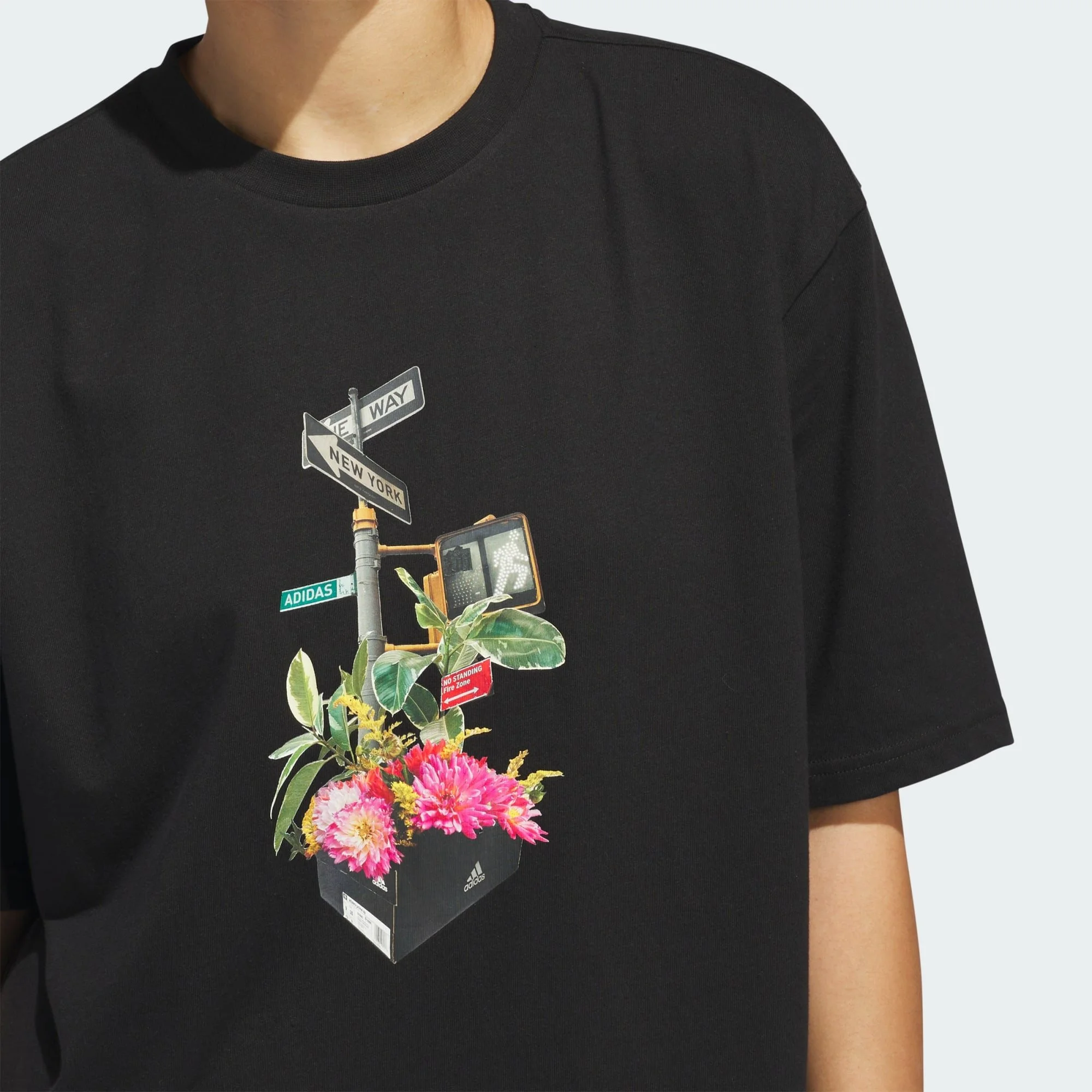 NY_Graphic_Short_Sleeve_Tee_Black_IS3297_41_detail.jpg