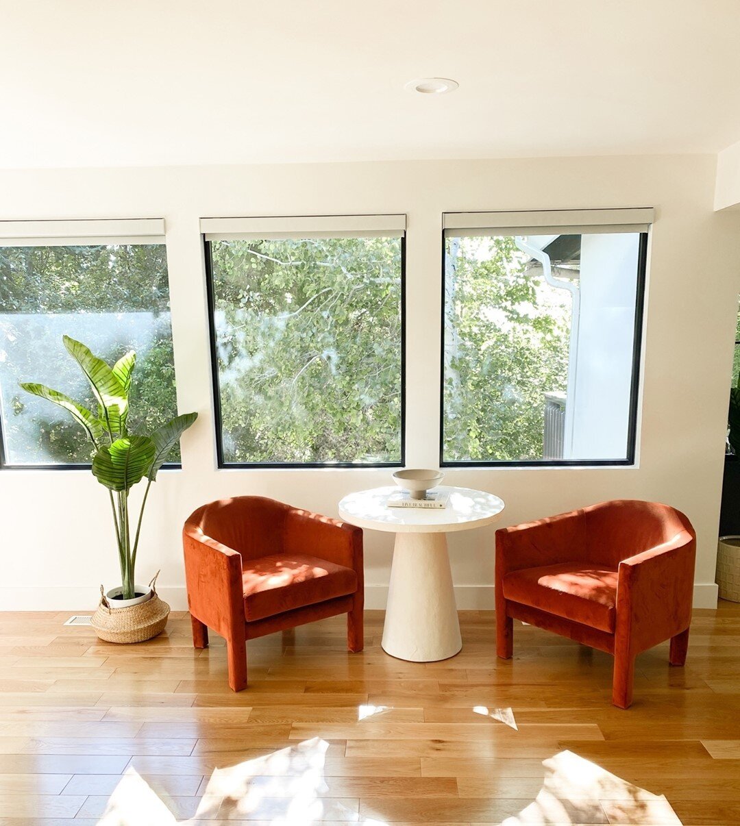 Morning light is LIT in this room. 😍⁠
