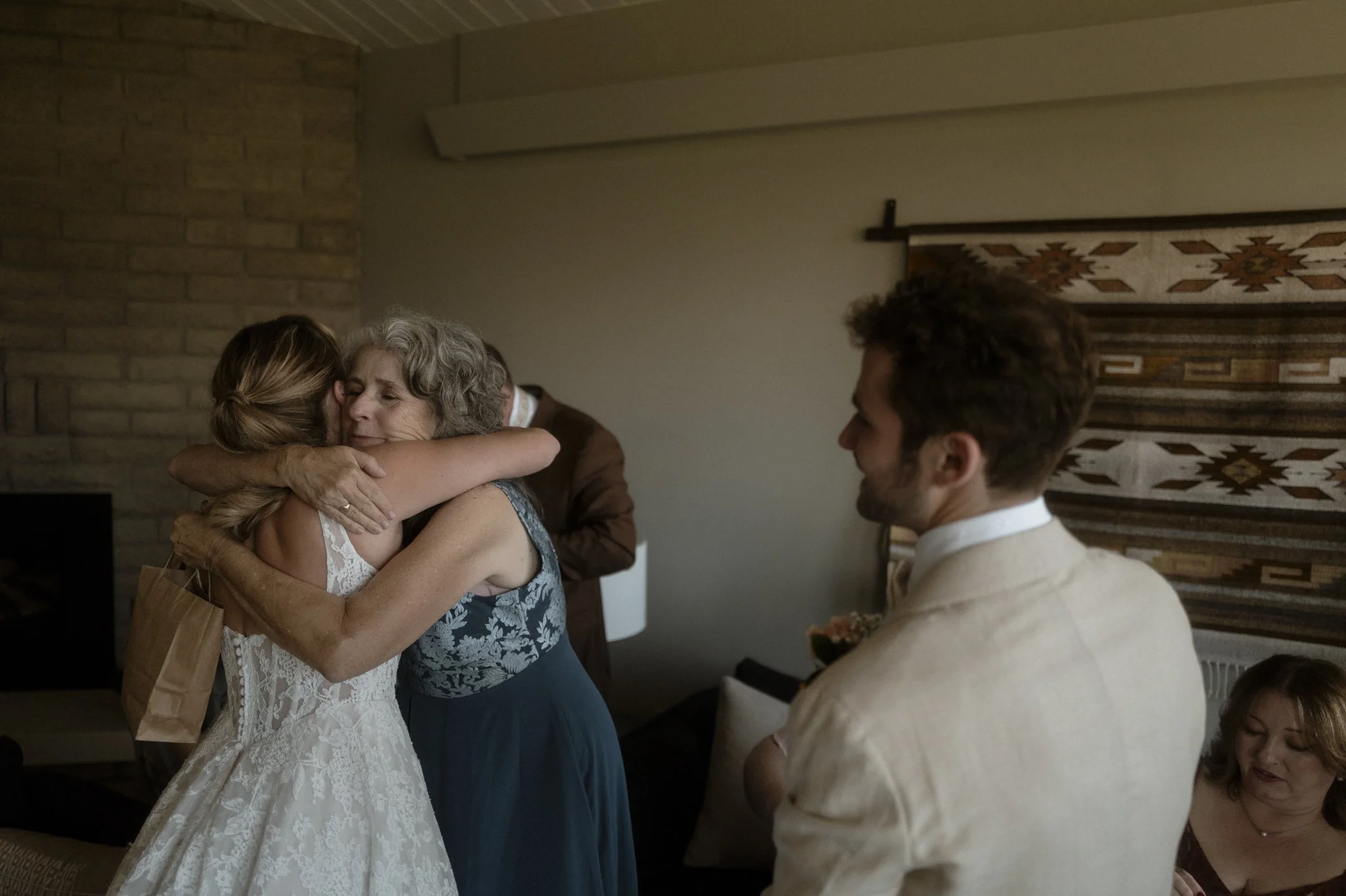 Ethan_Beazley_Wedding_Photography-47.jpg