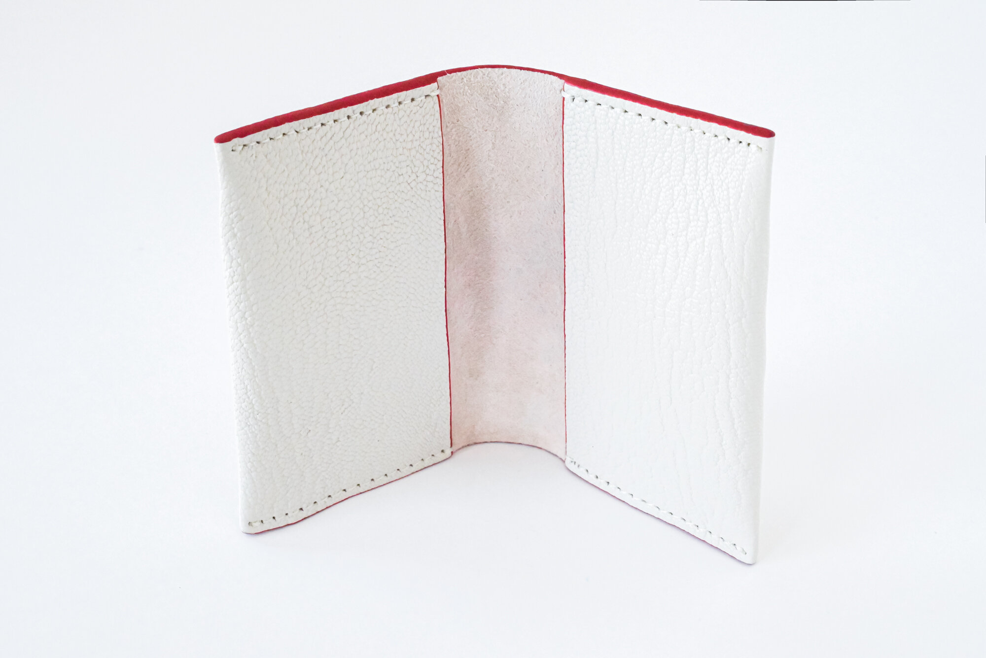 Wallet_Shot2_white.jpg