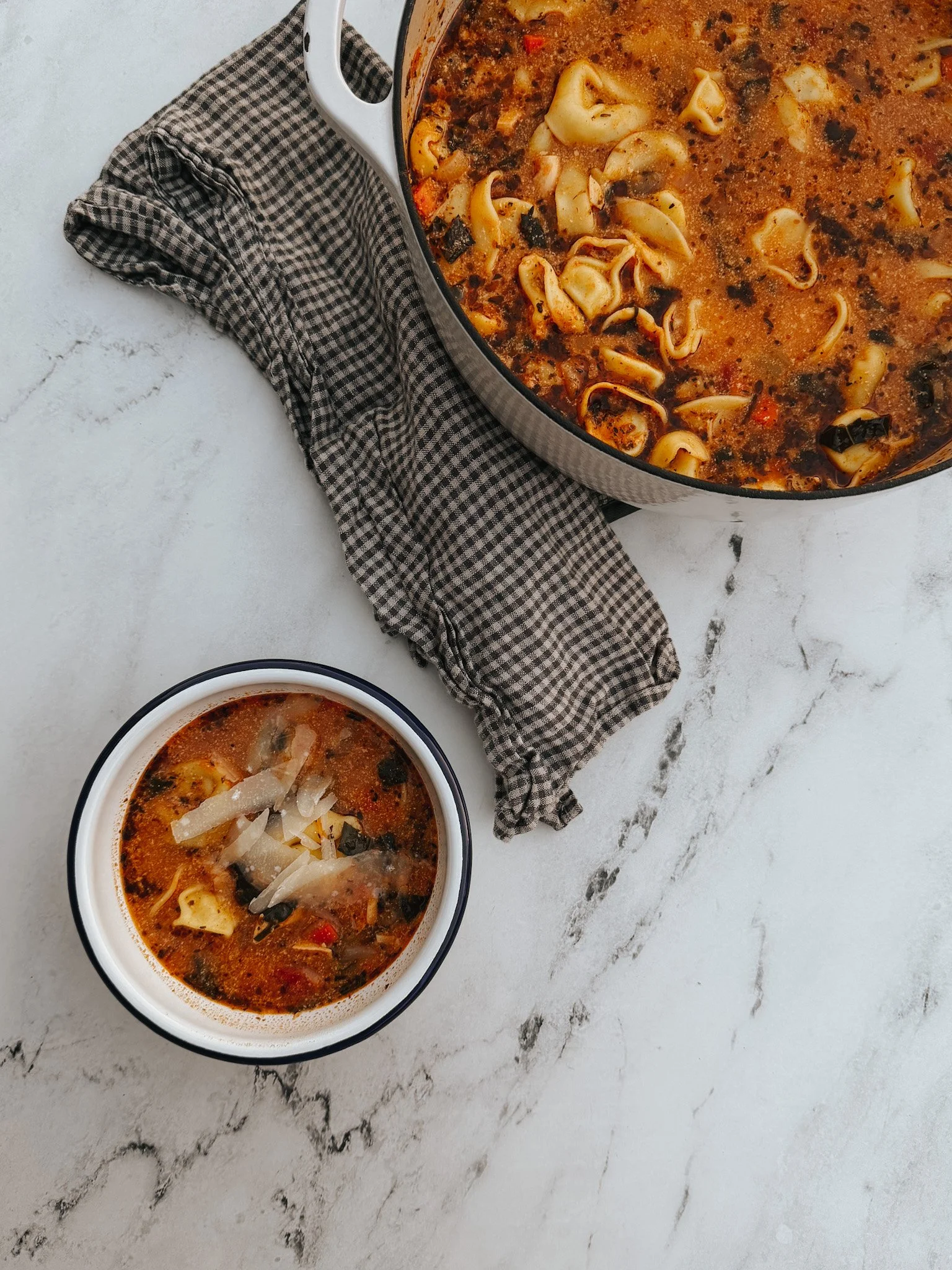 Creamy Tomato Chicken &amp; Tortellini Soup
